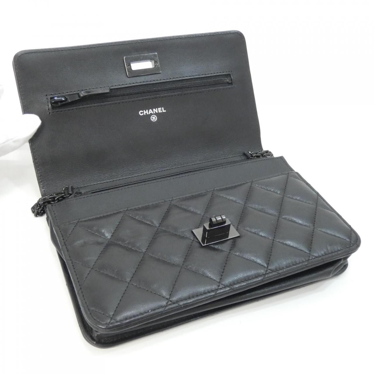 Chanel Chanel Chanel Lambskin Chain Wallet Leather Long Wallet 70328 DUTY FREE for USA Size ONE SIZE - 8 Thumbnail