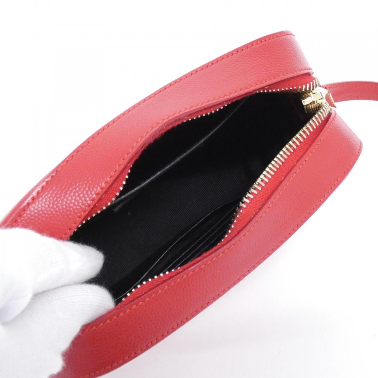 Yves Saint Laurent Yves Saint Laurent Saint Laurent calf shoulder bag Leather Shoulder Bag 395791BOW0J DUTY FREE for USA Size ONE SIZE - 8 Thumbnail