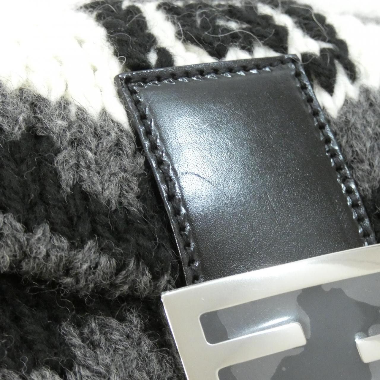 Fendi Fendi Fendi Baguette Knit Shoulder Bag Textile Shoulder Bag 16059 DUTY FREE for USA Size ONE SIZE - 4 Thumbnail