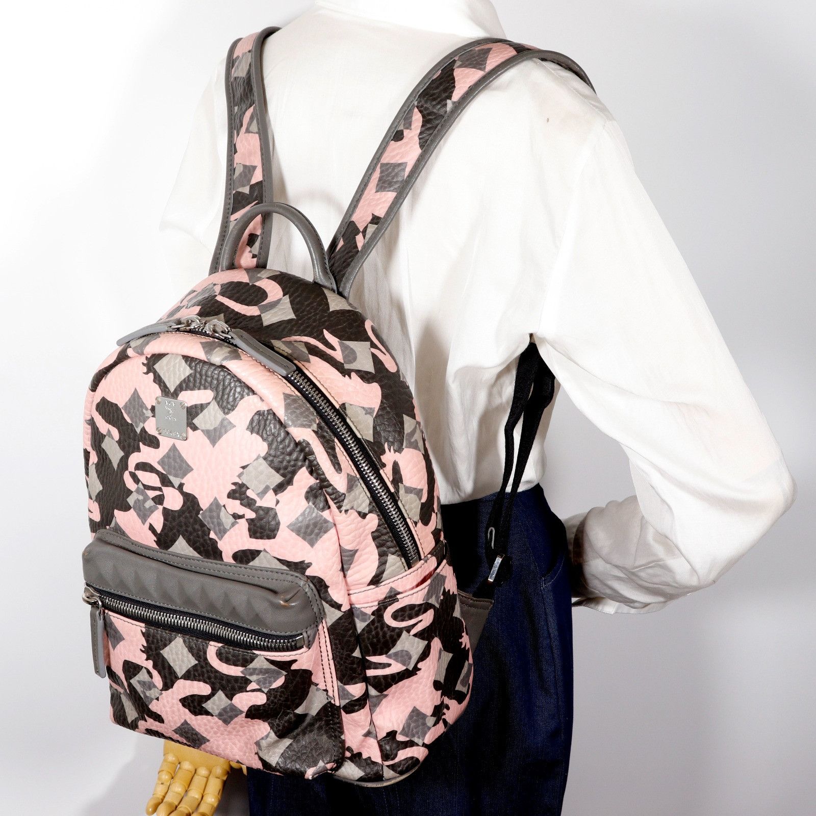 MCM MCM MCM Calf Backpack Leather Backpack DUTY FREE for USA Size ONE SIZE - 20 Thumbnail