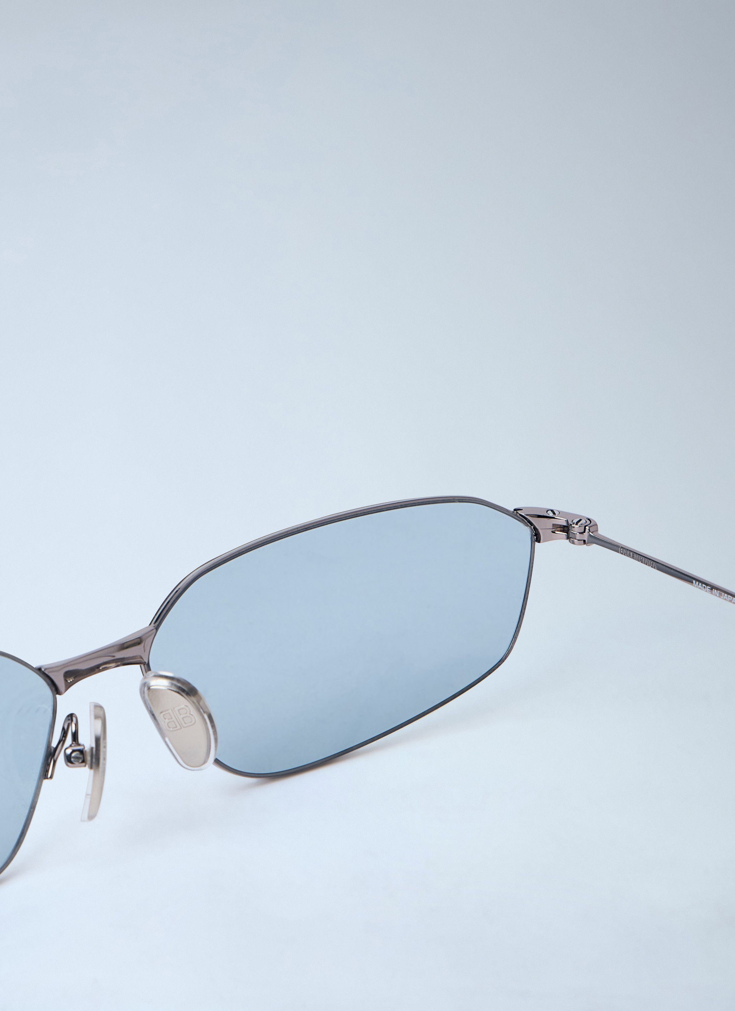 Balenciaga Invisible 2.0 Oval Sunglasses Size ONE SIZE - 6 Thumbnail