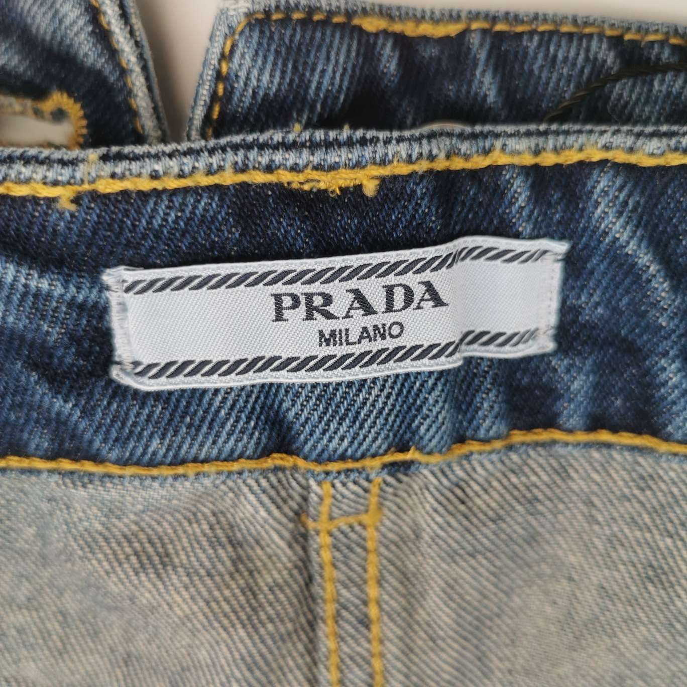 Prada Prada Triangle Logo Denim Shorts Size 27 Size 27" / US 4 / IT 40 - 5 Thumbnail