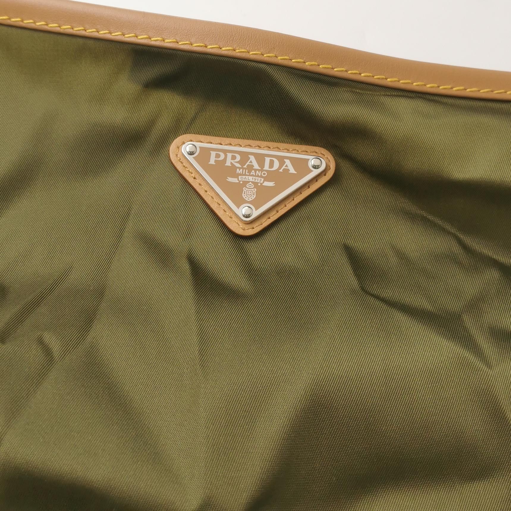Prada Prada Re-Nylon Cargo Mini Skirt Size 36 Size 25" / US 0 / IT 36 - 3 Thumbnail