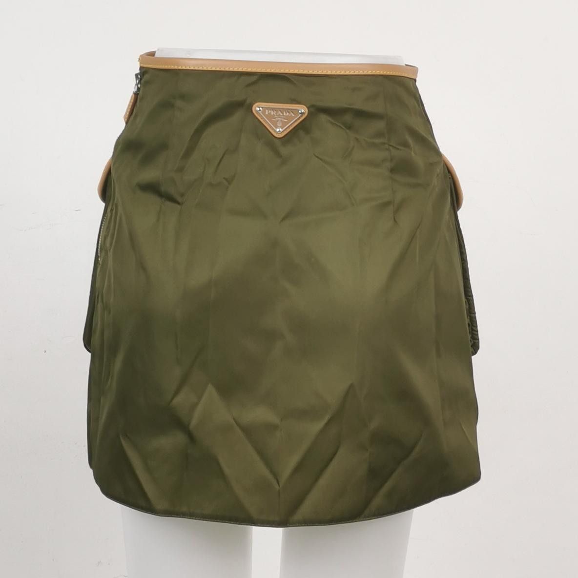 Prada Prada Re-Nylon Cargo Mini Skirt Size 36 Size 25" / US 0 / IT 36 - 2 Thumbnail