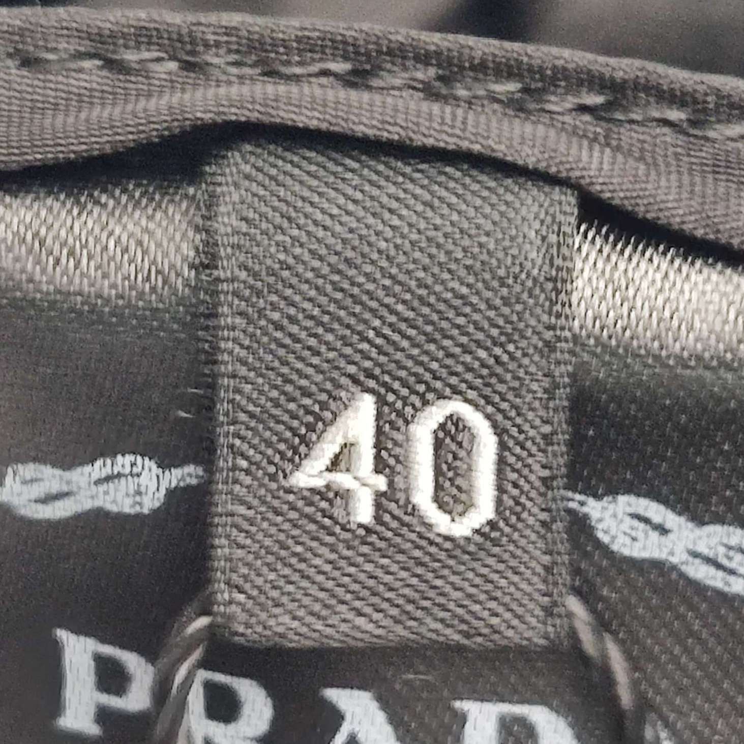 Prada Prada Studded Mini Skirt Size 40 Size 27" / US 4 / IT 40 - 9 Thumbnail