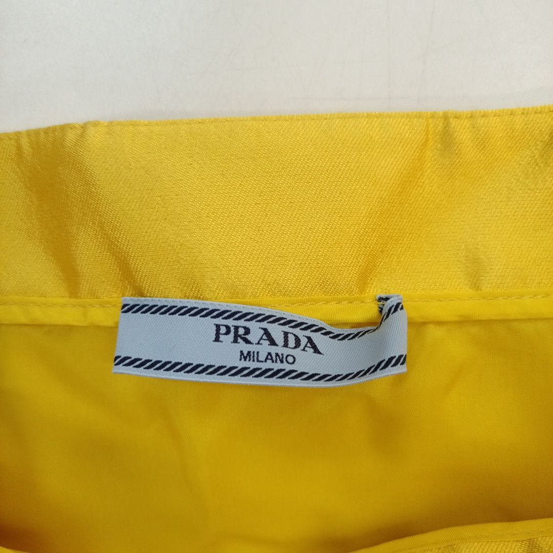 Prada Prada Belted Wool Silk Mini Skirt Size 40 Size 27" / US 4 / IT 40 - 5 Thumbnail