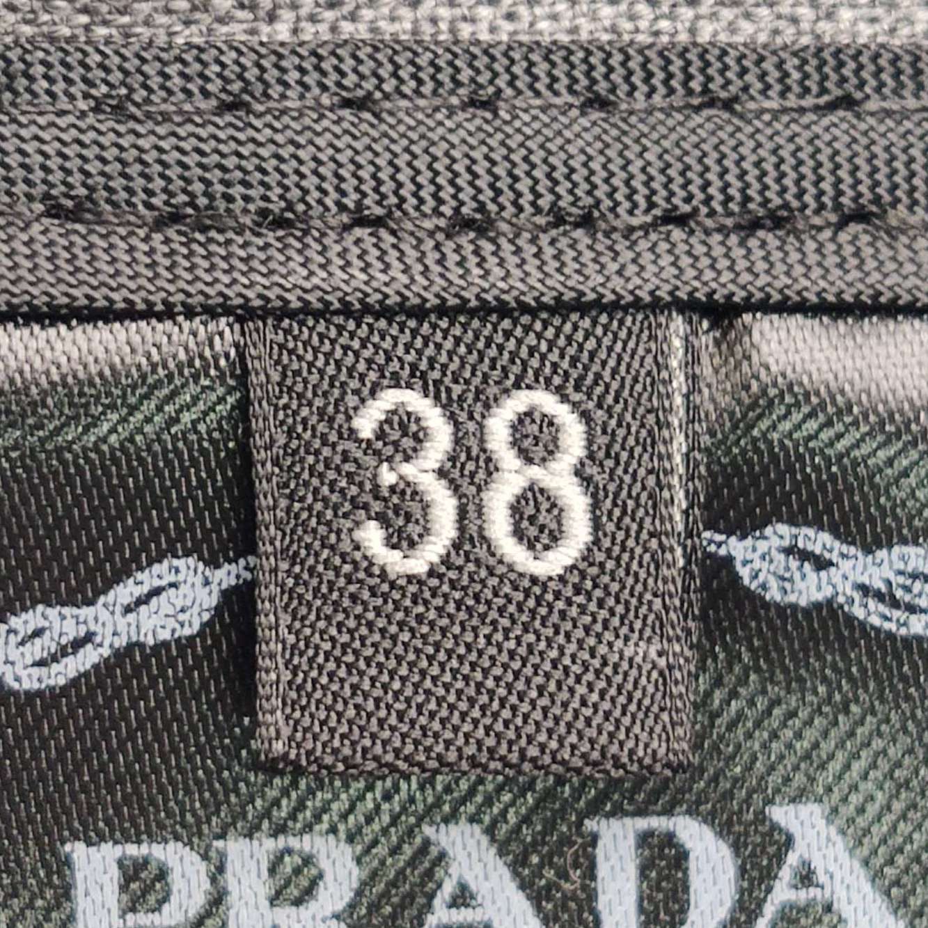 Prada Prada Pleated Midi Skirt Size 38 Size 26" / US 2 / IT 38 - 6 Thumbnail