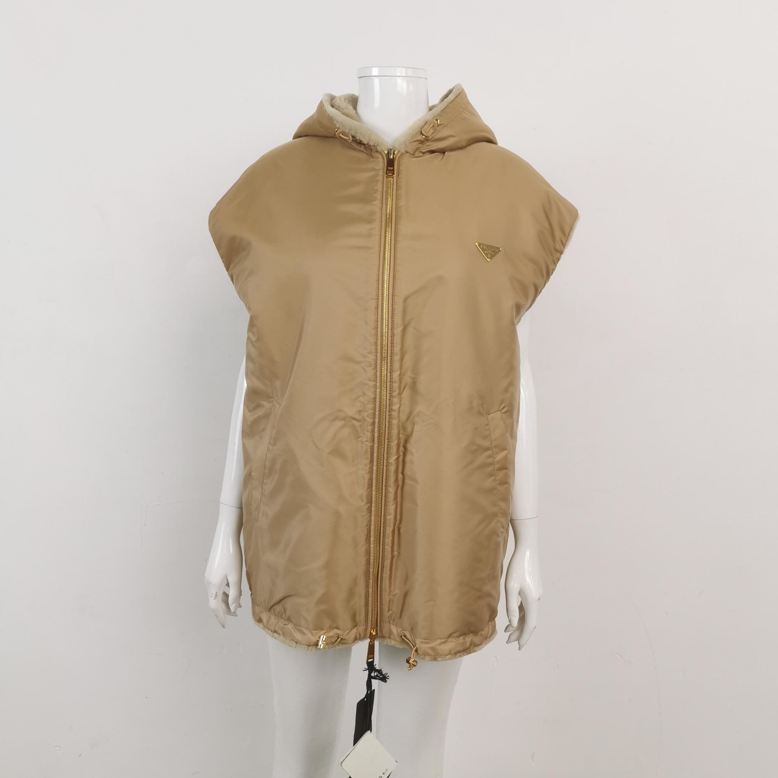 Prada Prada Reversible Hooded Vest Size 40 Size S / US 4 / IT 40 - 3 Thumbnail