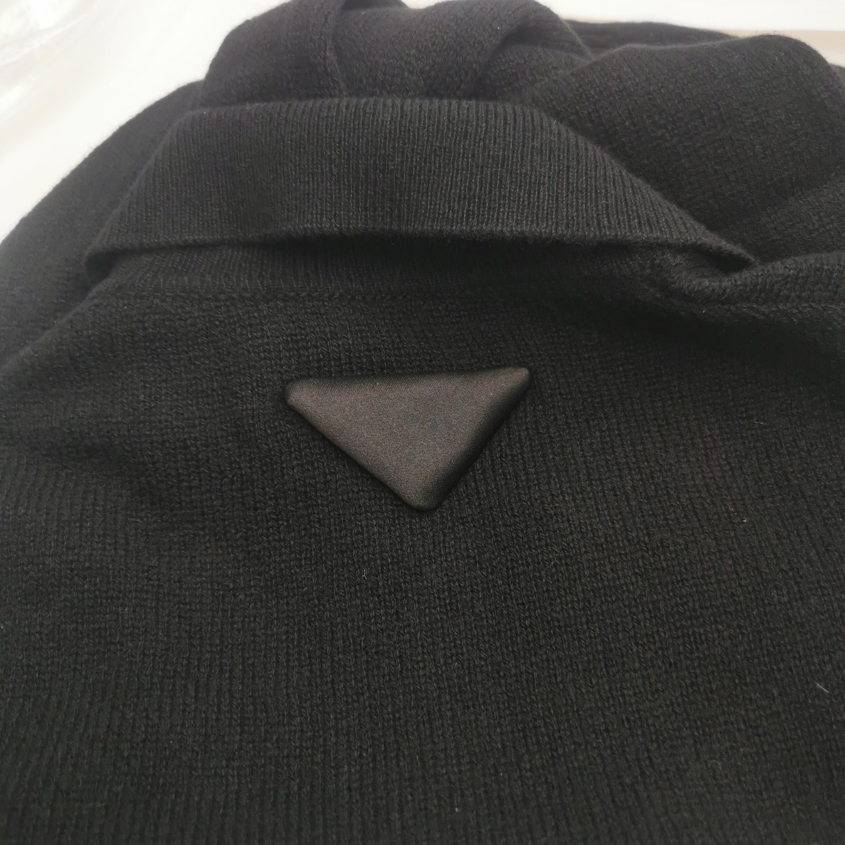 Prada Prada Cashmere Knit Polo Size 38 Size XS / US 0-2 / IT 36-38 - 3 Thumbnail