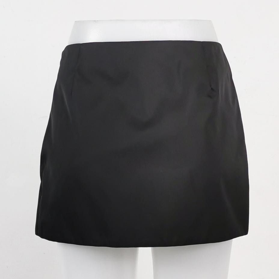 Prada Prada Re-Nylon Logo Plaque Mini Skirt Size 38 Size 26" / US 2 / IT 38 - 2 Thumbnail