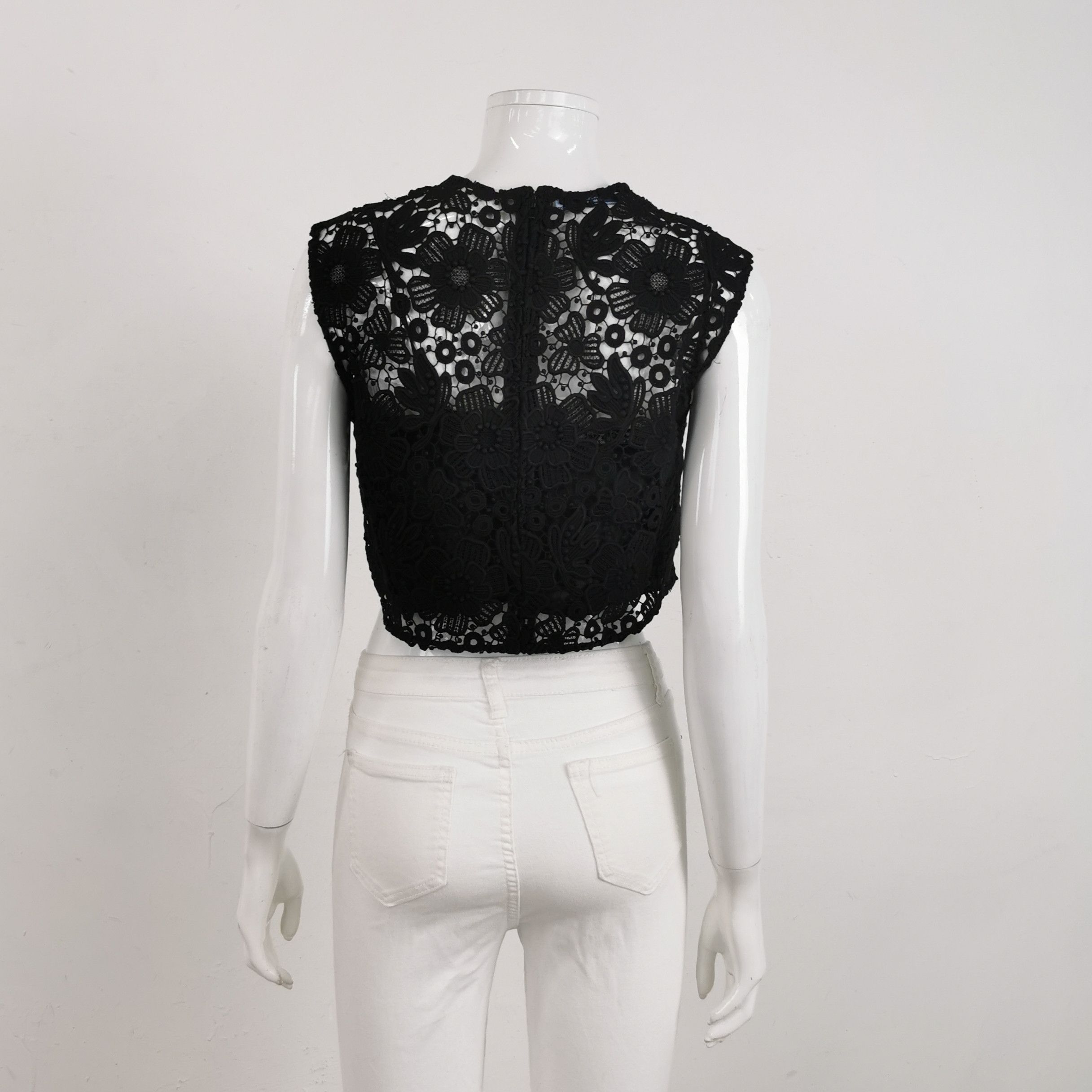 Prada Prada Floral Lace Sleeveless Top Size 38 Size XS / US 0-2 / IT 36-38 - 2 Thumbnail