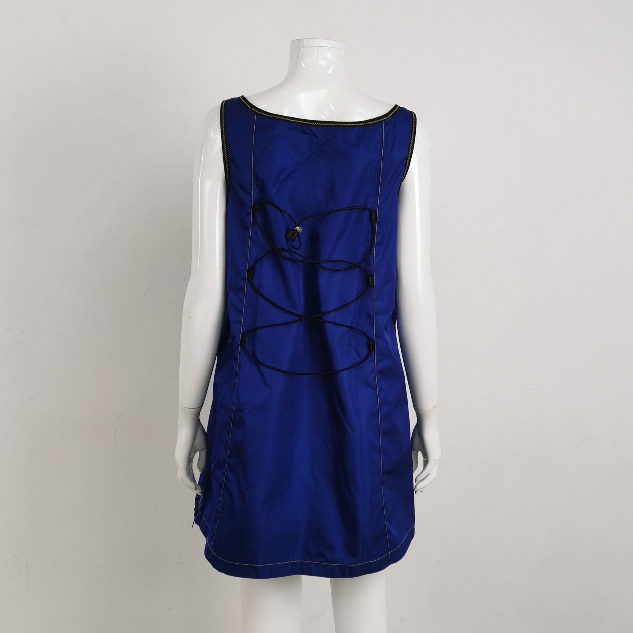 Prada Prada Re-Nylon Triangle Logo Mini Dress Size 40 Size S / US 4 / IT 40 - 2 Thumbnail