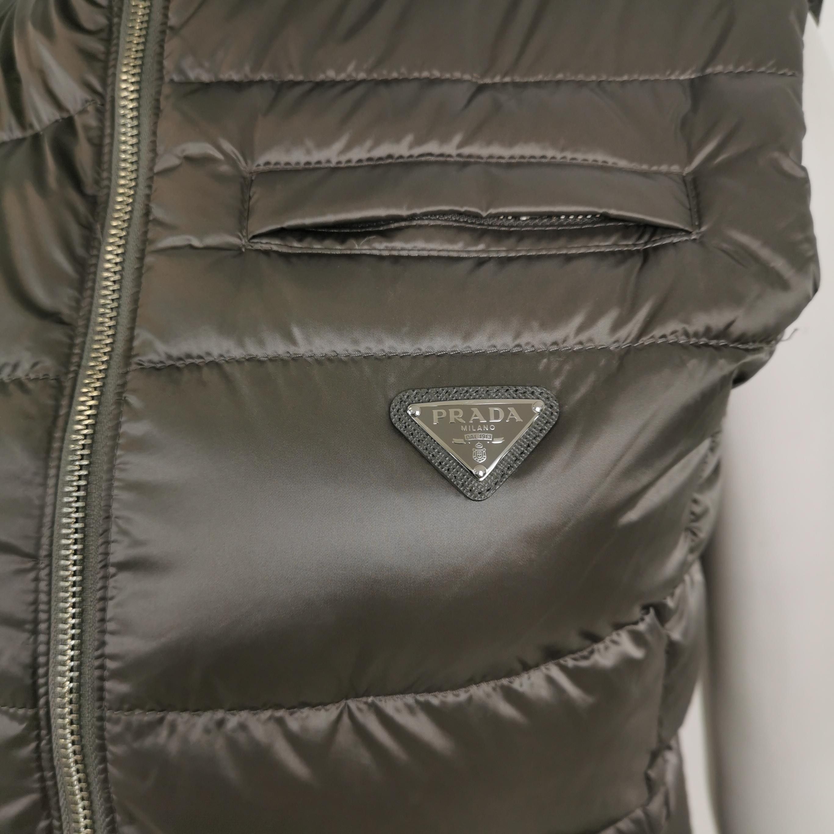 Prada Prada Puffer Vest IT 40 Size S / US 4 / IT 40 - 3 Thumbnail