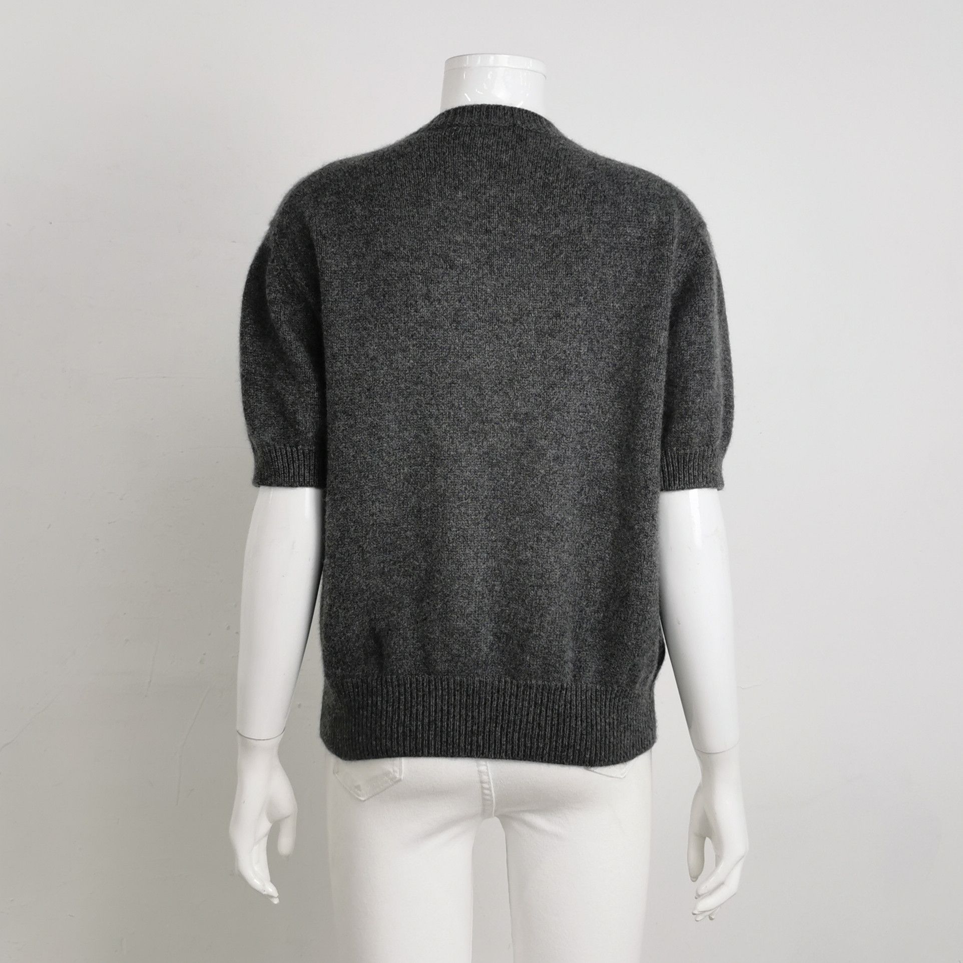 Prada Prada Cashmere Logo Crewneck Sweater Size 38 Size XS / US 0-2 / IT 36-38 - 2 Thumbnail