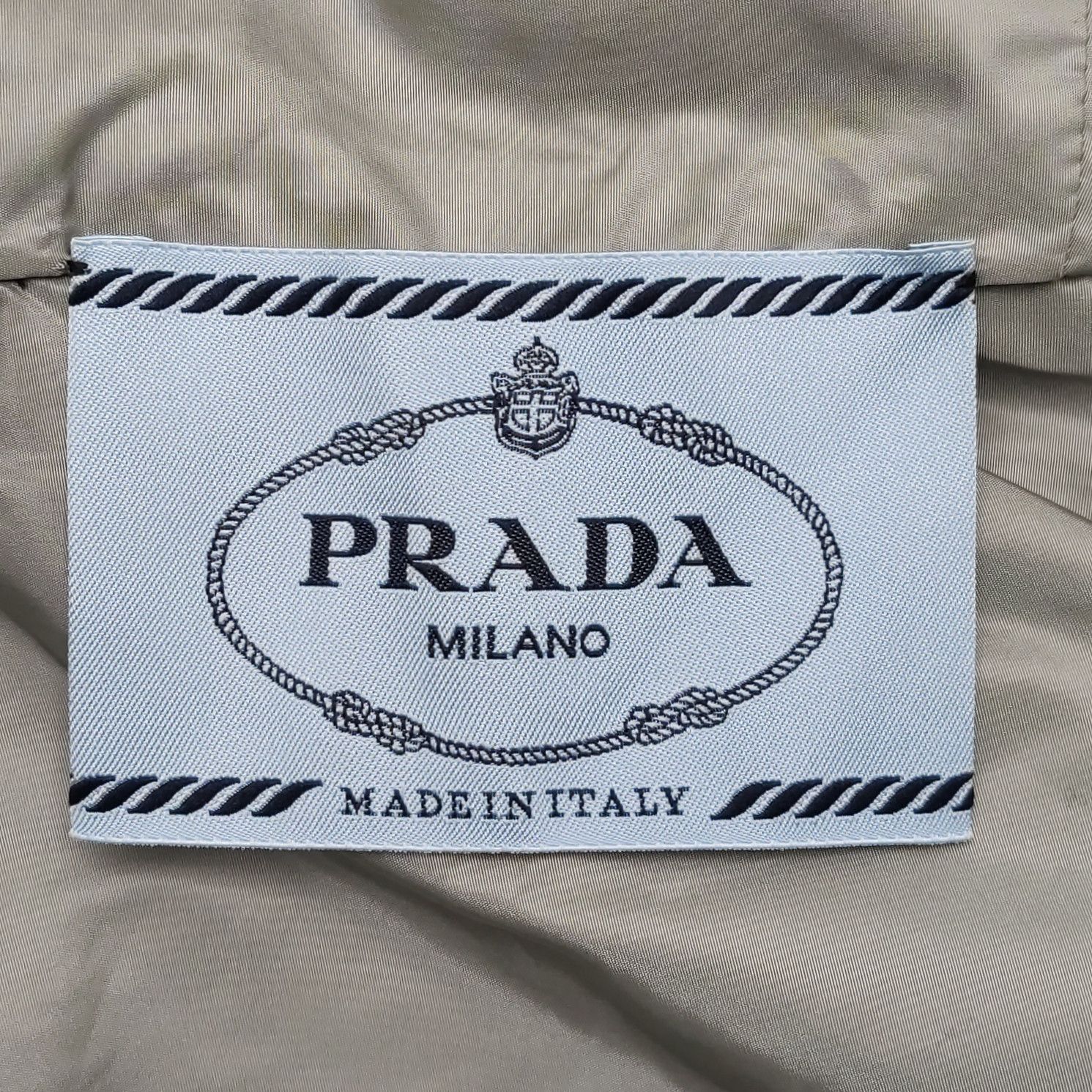 Prada Prada Re-Nylon Hooded Cape Size 38 Size XS / US 0-2 / IT 36-38 - 5 Thumbnail
