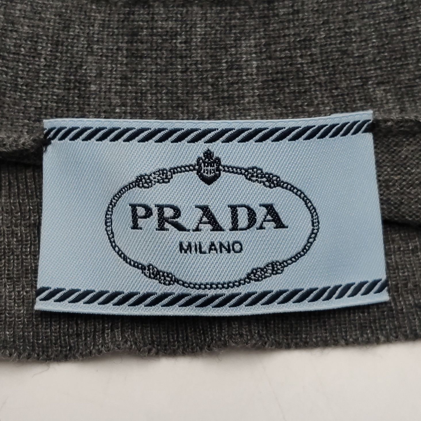 Prada Prada Virgin Wool V-Neck Cardigan Size 38 Size XS / US 0-2 / IT 36-38 - 3 Thumbnail