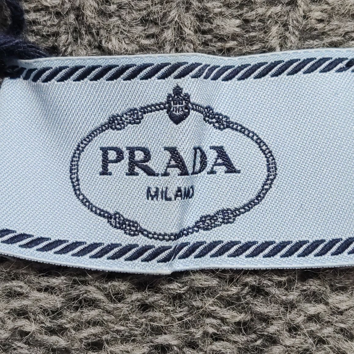Prada Prada Distressed Virgin Wool Sweater Size IT 42 Size M / US 6-8 / IT 42-44 - 5 Thumbnail
