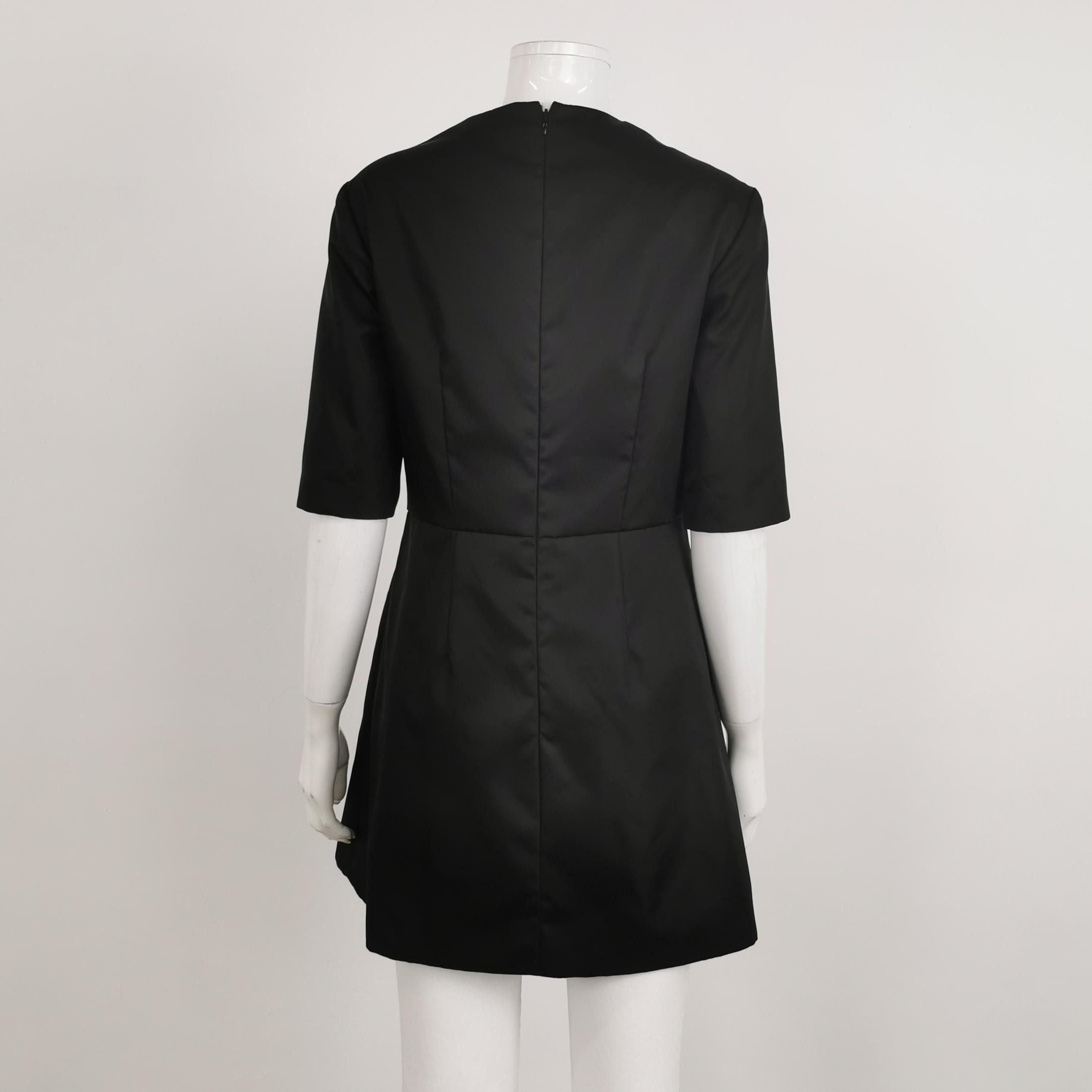 Prada Prada Logo Buckle Mini Dress Size 40 Size S / US 4 / IT 40 - 2 Thumbnail