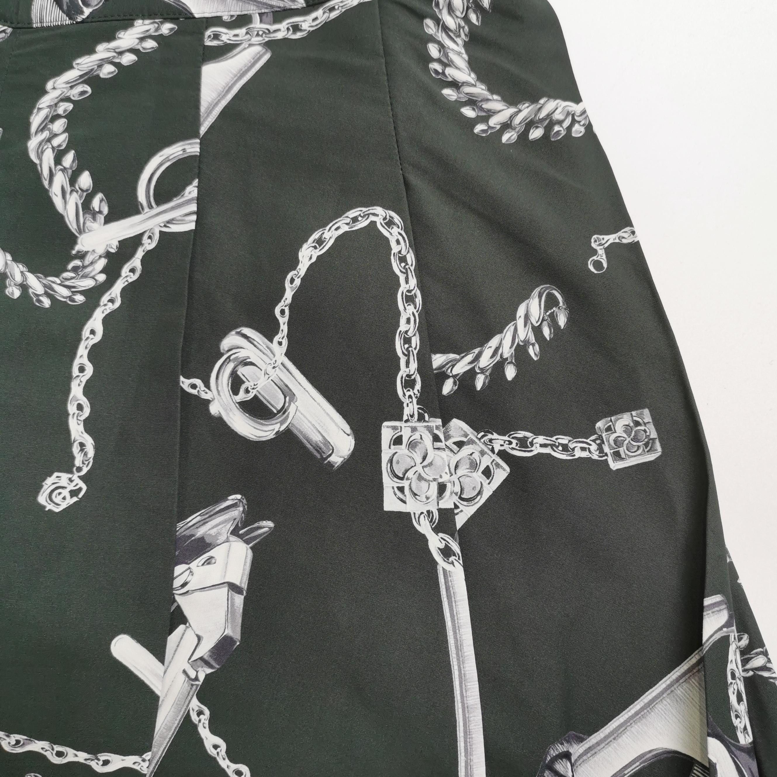 Burberry Burberry Chain Print Shorts Size US 10 Size 32" / US 10 / IT 46 - 3 Thumbnail