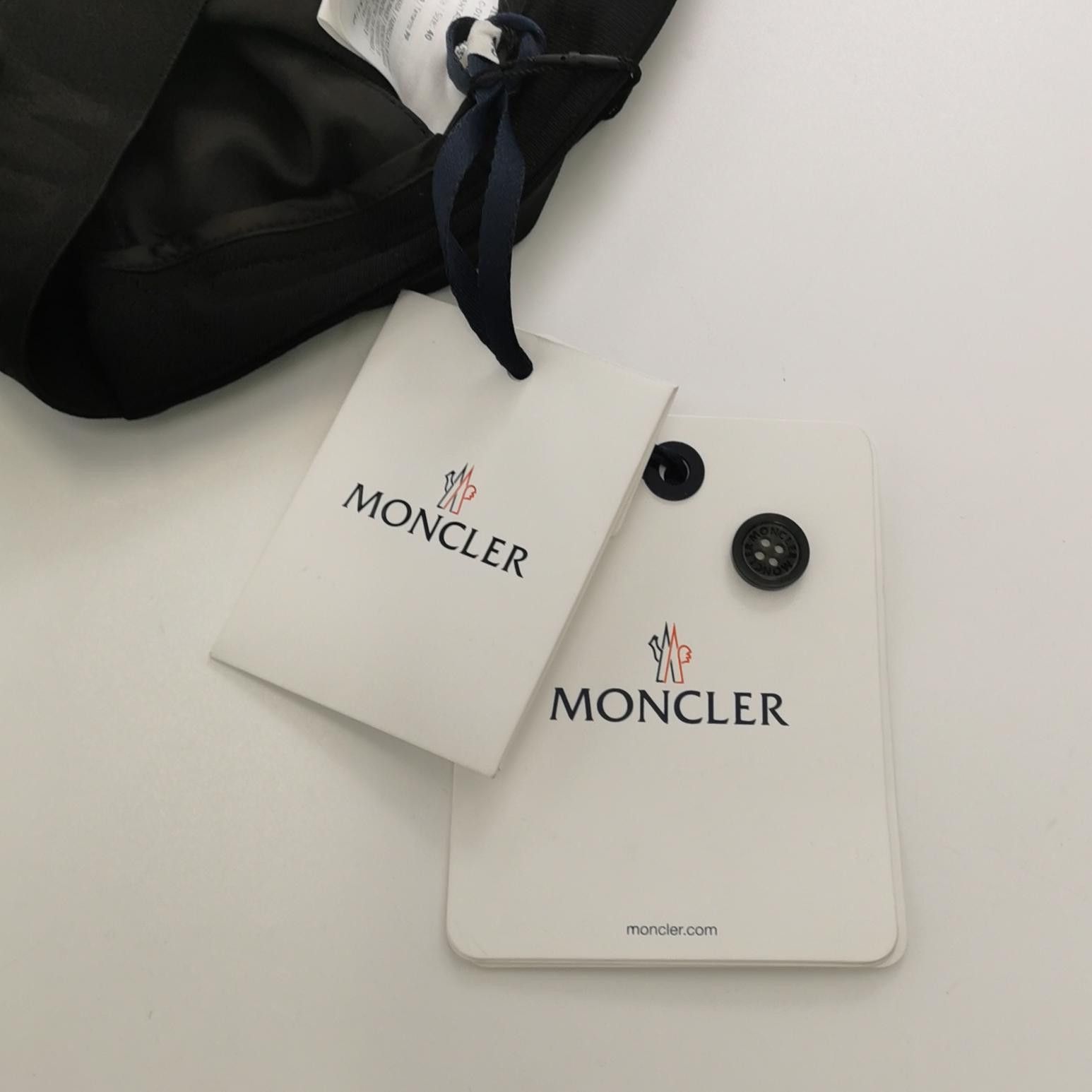 Moncler Moncler Logo Waistband Trousers Size 40 Size 27" / US 4 / IT 40 - 4 Thumbnail