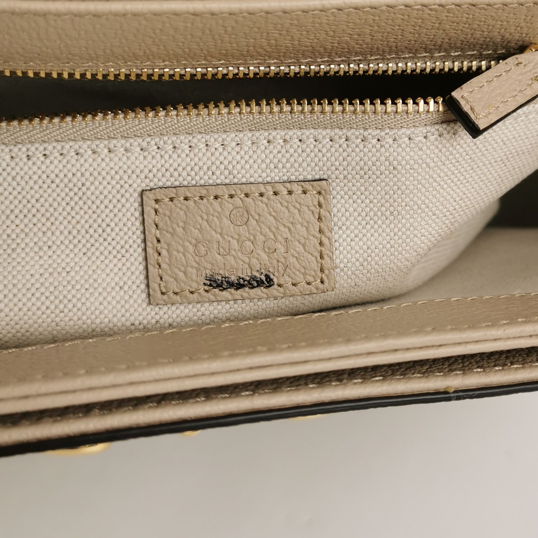 Gucci Gucci Women os Shoulder Bags Size ONE SIZE - 8 Thumbnail