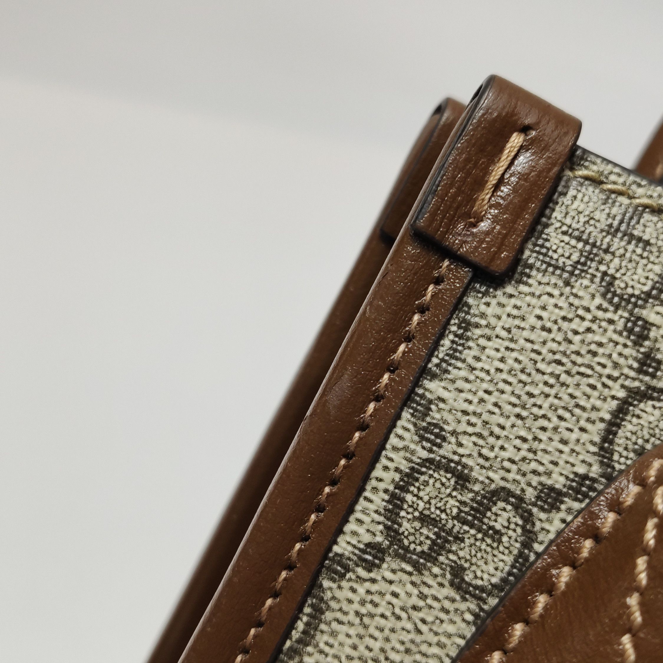 Gucci Gucci Women os Crossbody Bags Size ONE SIZE - 17 Thumbnail