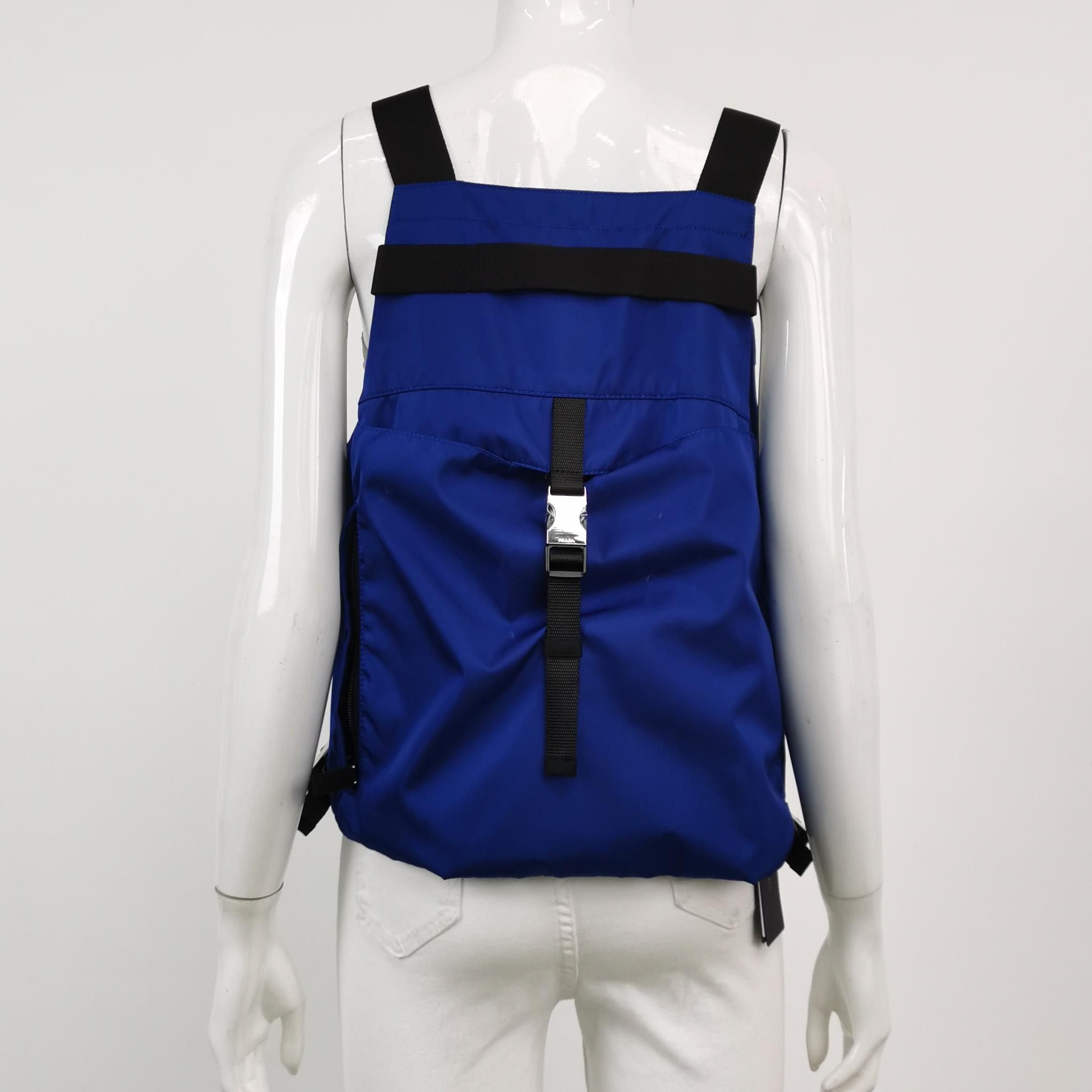 Prada Prada Re-Nylon Logo Vest Size 38 Size XS / US 0-2 / IT 36-38 - 2 Thumbnail