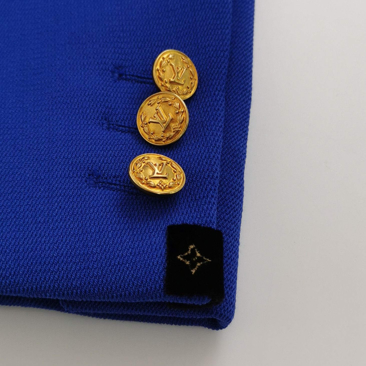 Louis Vuitton Louis Vuitton Embroidered Patch Blazer Size 36 Size XS / US 0-2 / IT 36-38 - 4 Thumbnail