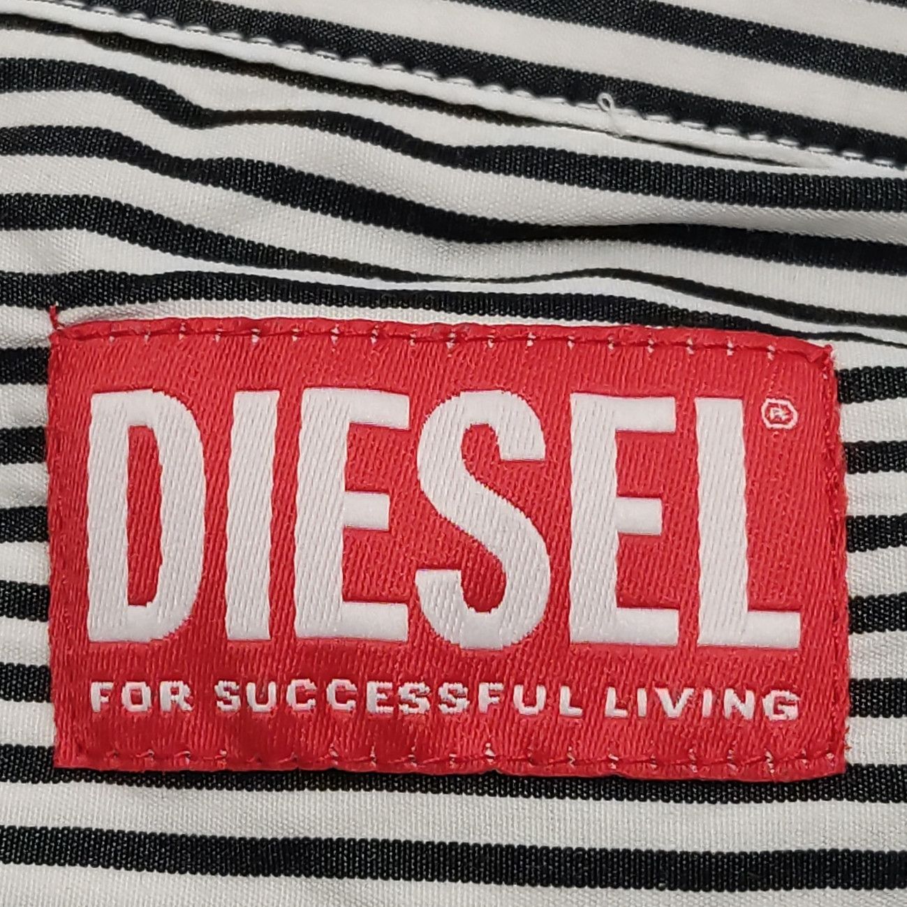 Diesel Diesel Striped Button Up Shirt Size 52 Size US L / EU 52-54 / 3 - 7 Thumbnail