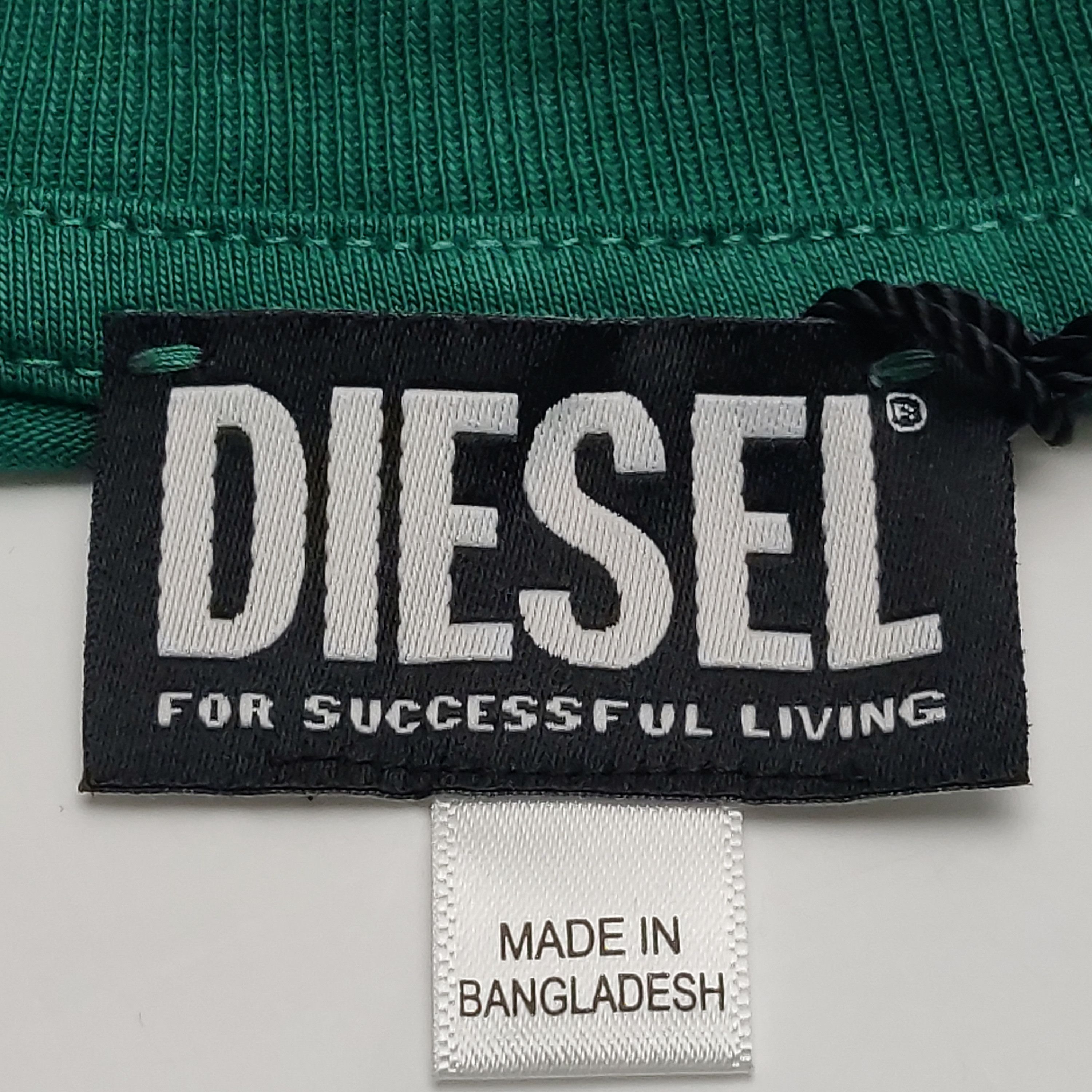 Diesel Diesel Green Logo T-Shirt Size XXL Size US XXL / EU 58 / 5 - 5 Thumbnail