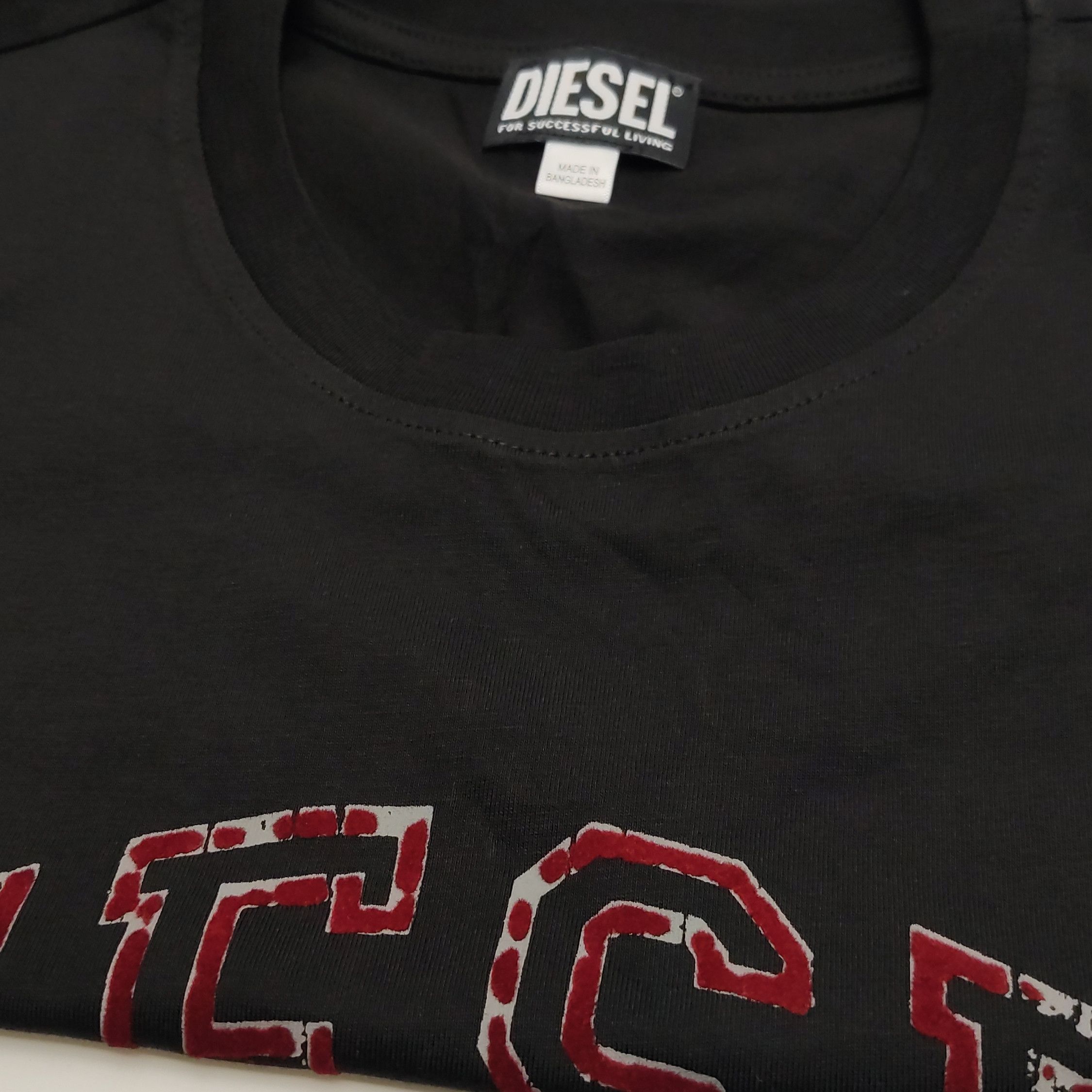 Diesel Diesel Logo Graphic T-Shirt L Size US L / EU 52-54 / 3 - 11 Thumbnail