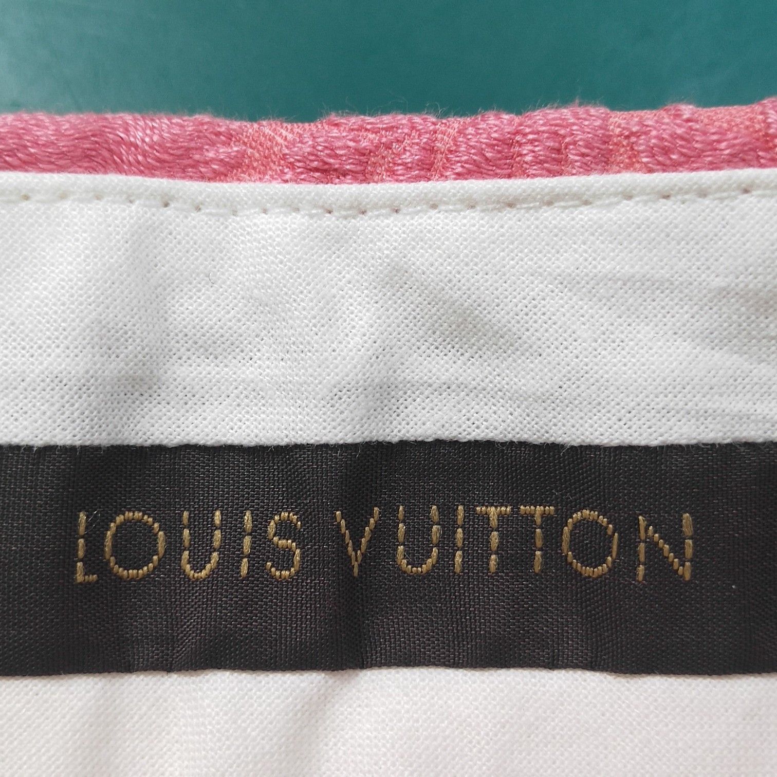 Louis Vuitton Louis Vuitton Embossed Pattern Shorts Pink Size 34 Size 25" / US 0 / IT 36 - 4 Thumbnail