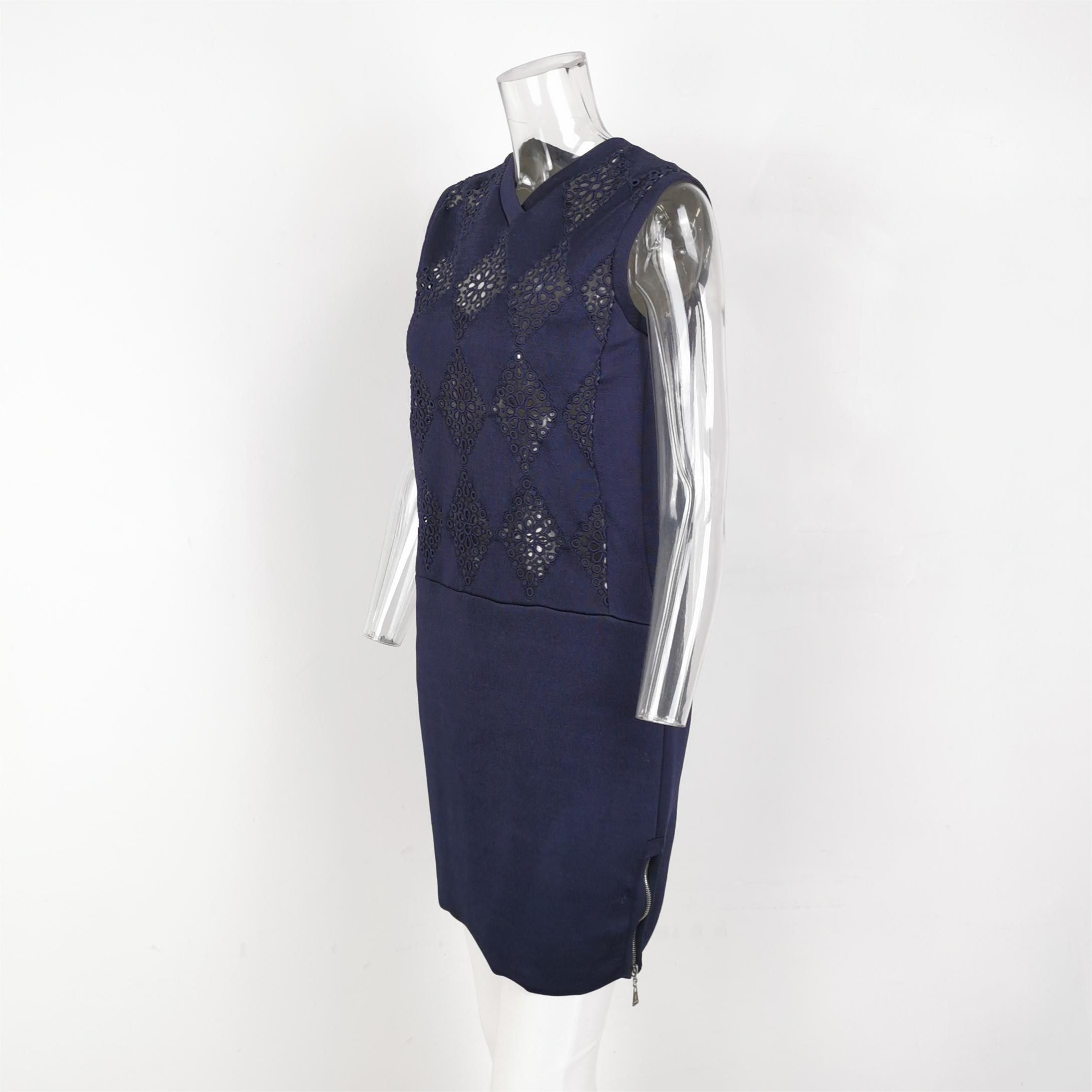 Louis Vuitton Louis Vuitton Diamond Cut-out Midi Dress Size M Size M / US 6-8 / IT 42-44 - 2 Thumbnail