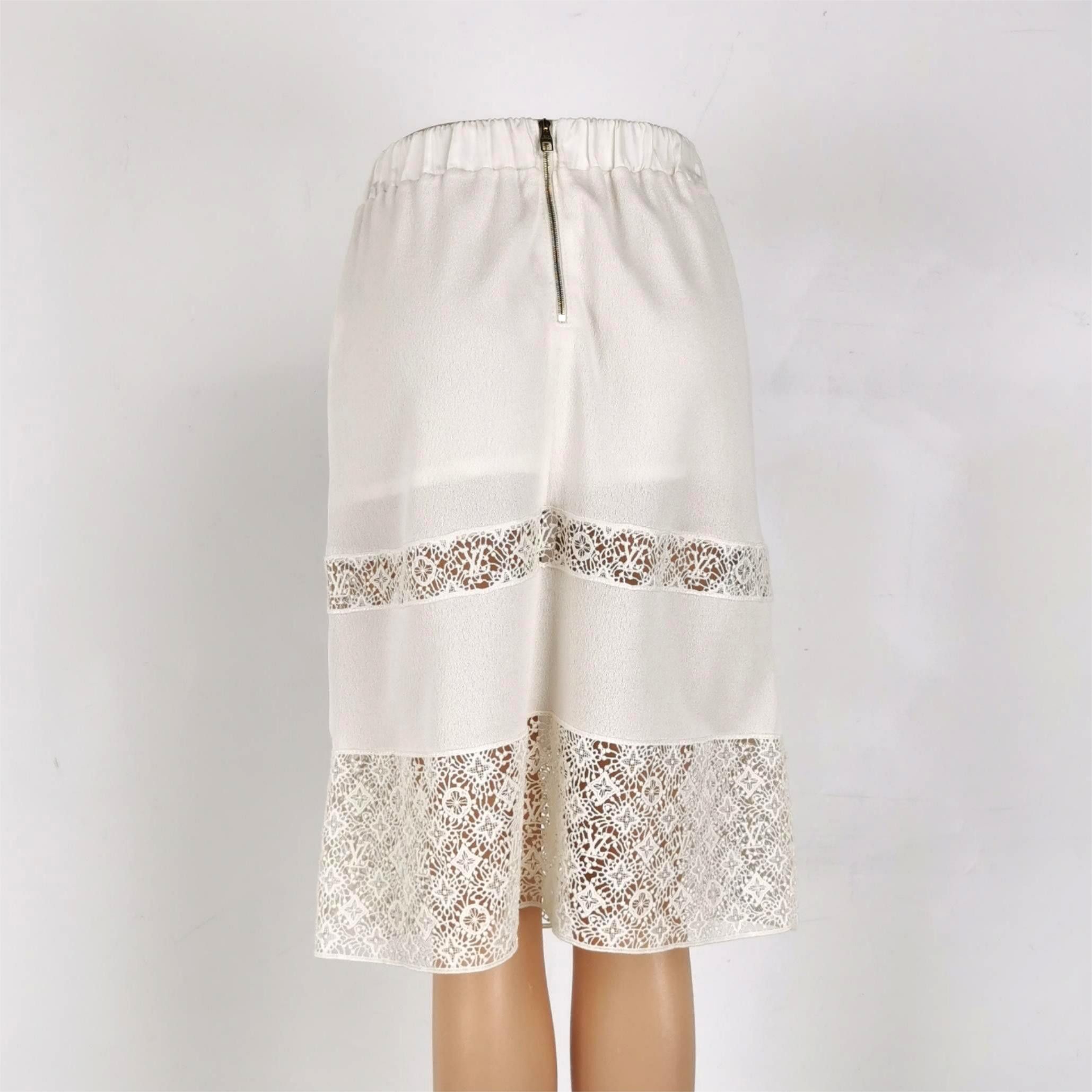 Louis Vuitton Louis Vuitton Lace Trim Midi Skirt Size 34 Size 25" / US 0 / IT 36 - 3 Thumbnail