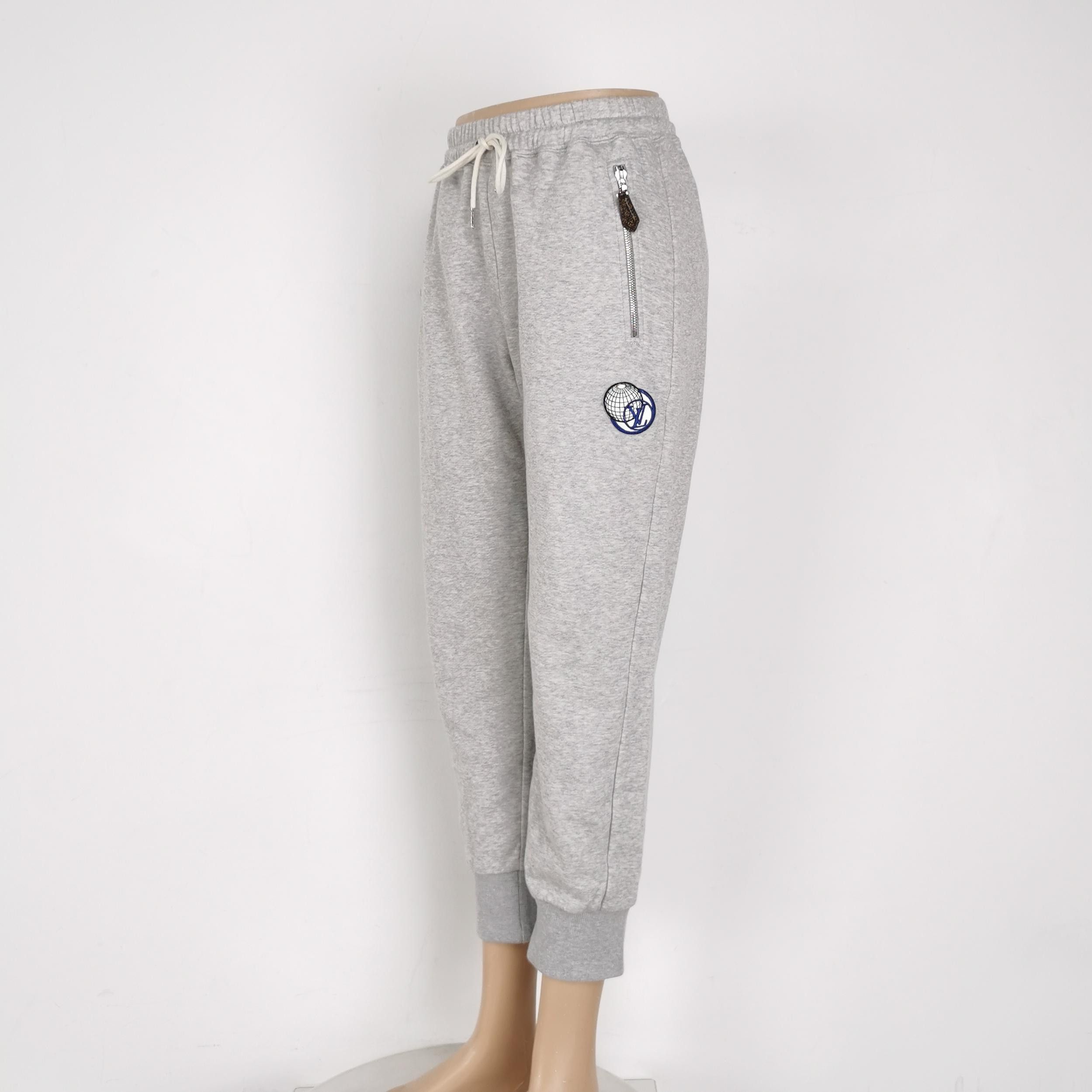 Louis Vuitton Louis Vuitton Logo Patch Sweatpants Size S Size US 30 / EU 46 - 2 Thumbnail
