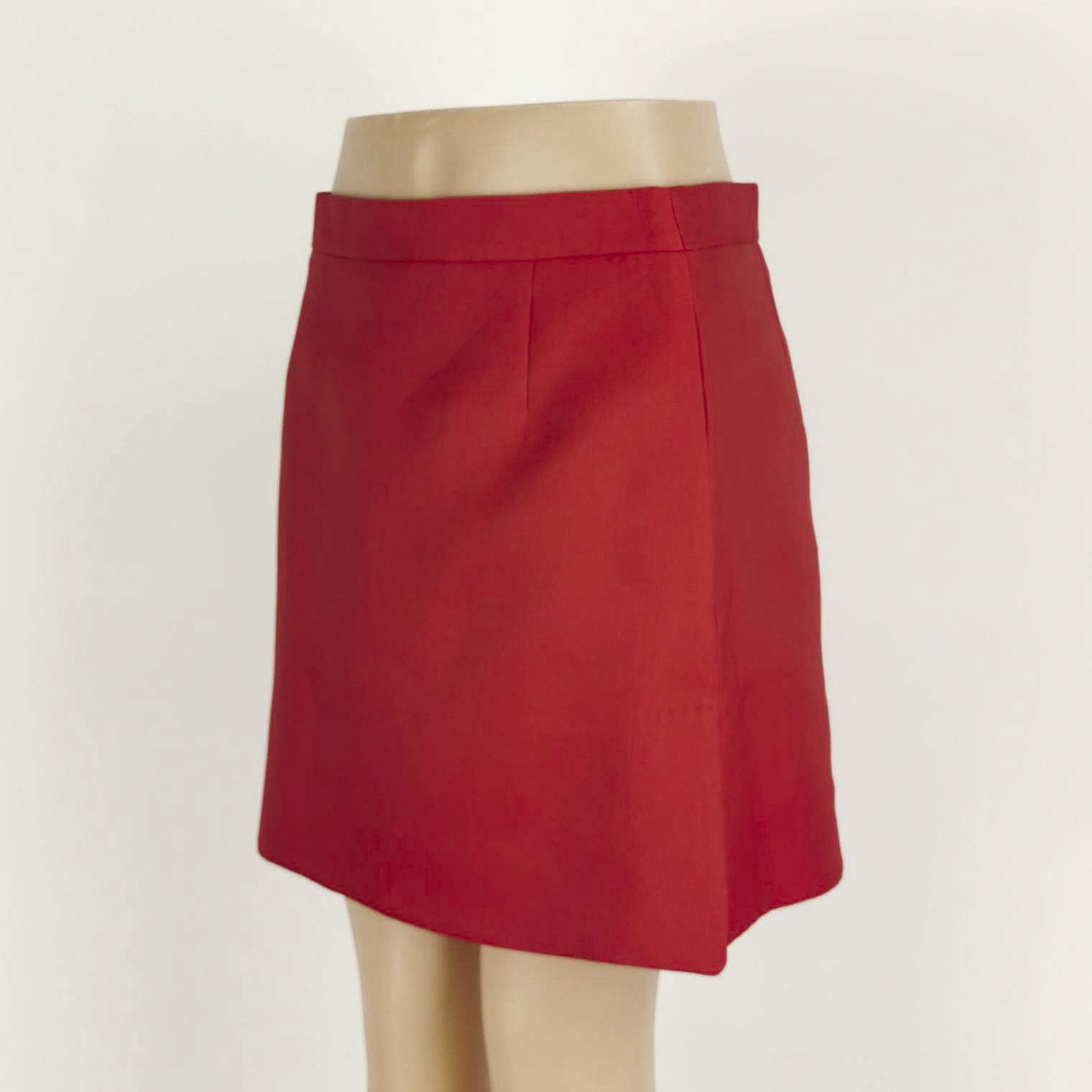 Louis Vuitton Louis Vuitton Red Mini Skirt Size 38 Size 27" / US 4 / IT 40 - 2 Thumbnail