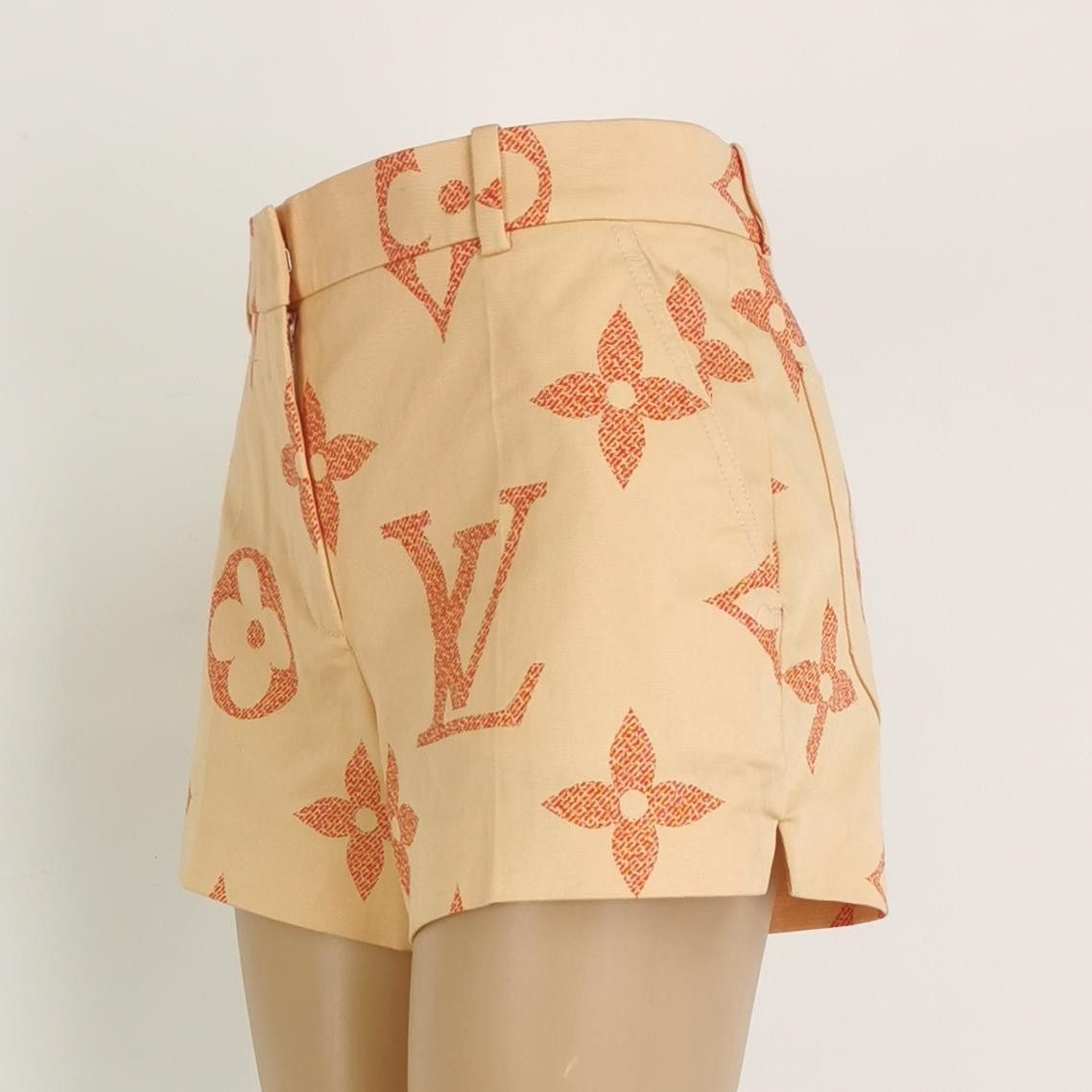 Louis Vuitton Louis Vuitton Monogram Shorts Size 36 Size 26" / US 2 / IT 38 - 2 Thumbnail