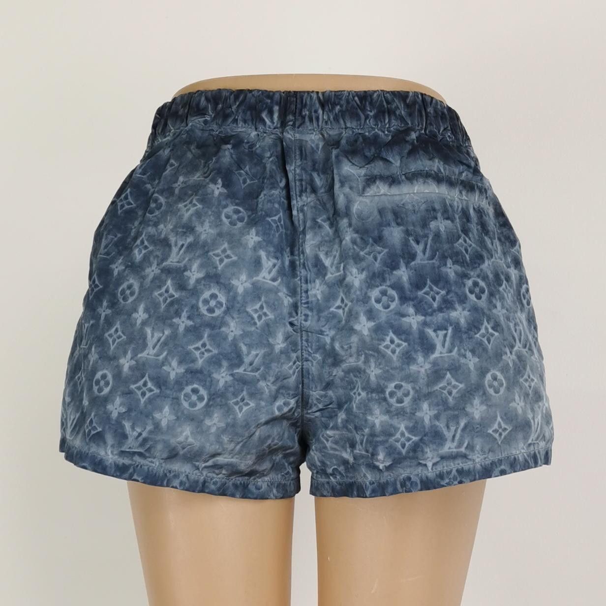 Louis Vuitton Louis Vuitton Monogram Silk Blend Shorts Size 34 Size 25" / US 0 / IT 36 - 3 Thumbnail