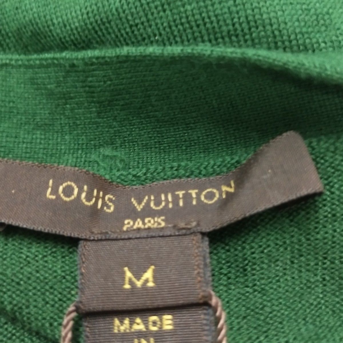 Louis Vuitton Louis Vuitton Green Wool V-Neck Cardigan Size M Size M / US 6-8 / IT 42-44 - 9 Thumbnail