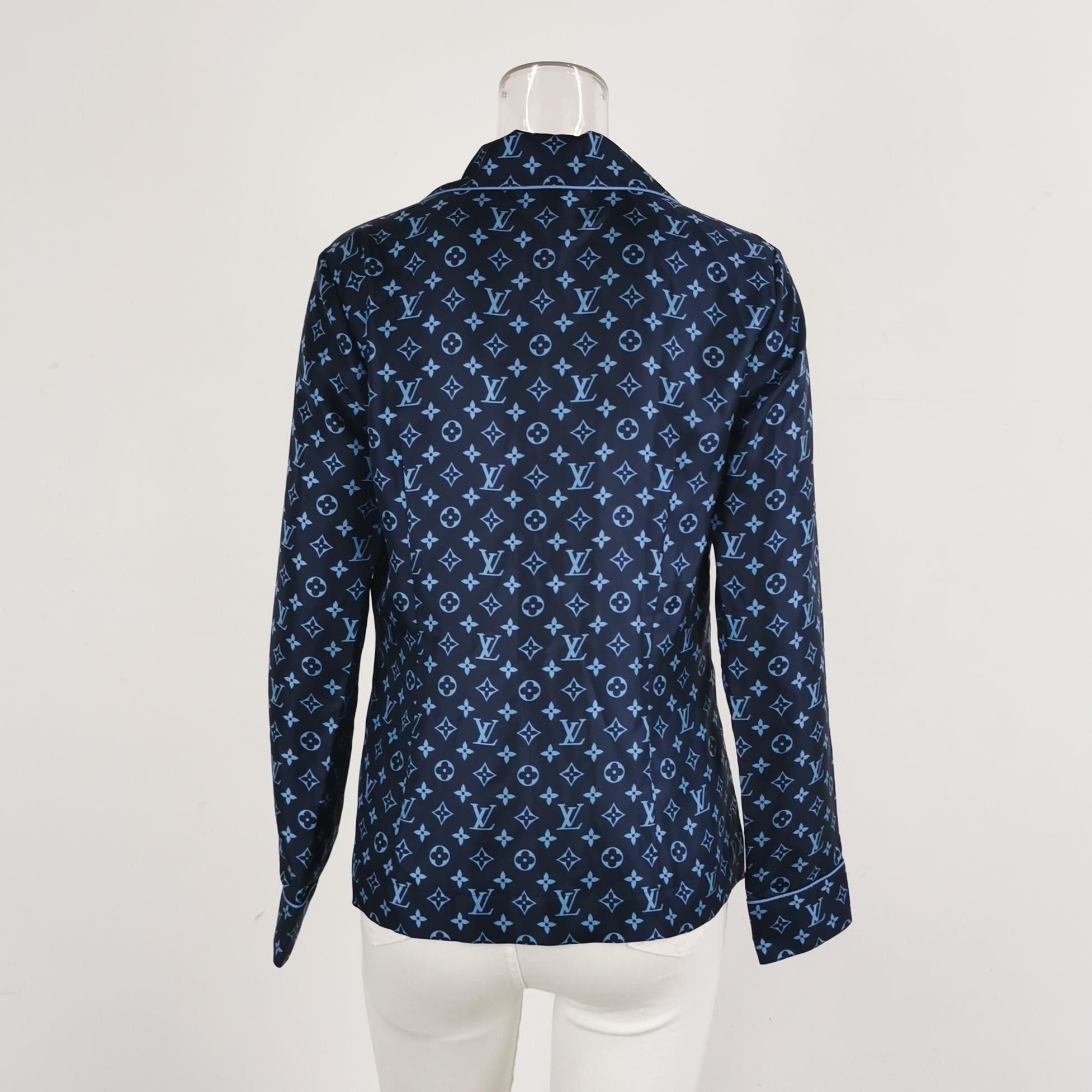 Louis Vuitton Louis Vuitton Monogram Silk Button Up Size 36 Size XS / US 0-2 / IT 36-38 - 3 Thumbnail