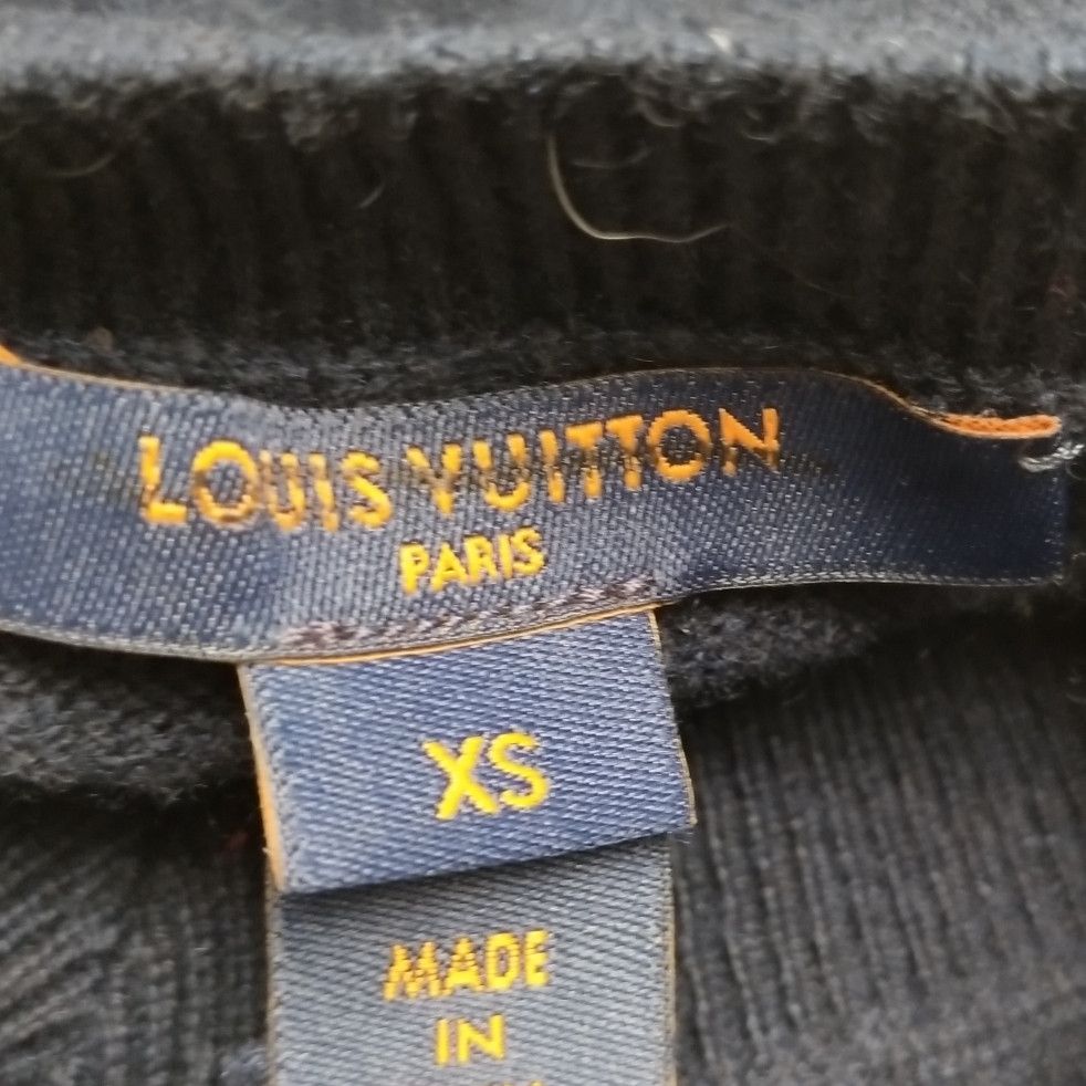 Louis Vuitton Louis Vuitton Cashmere Scarf Detail Sweater XS Size XS / US 0-2 / IT 36-38 - 10 Thumbnail