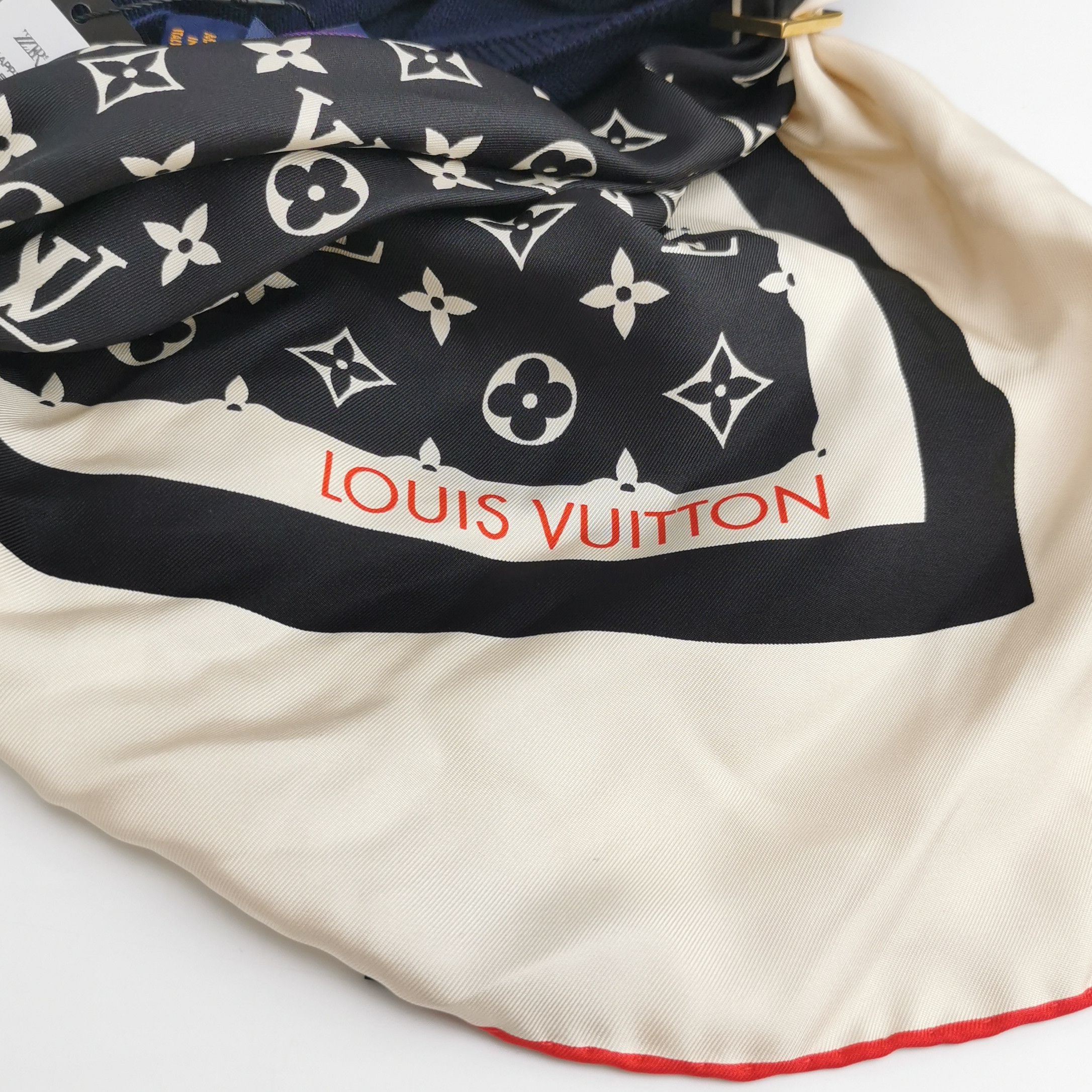 Louis Vuitton Louis Vuitton Cashmere Scarf Detail Sweater XS Size XS / US 0-2 / IT 36-38 - 4 Thumbnail