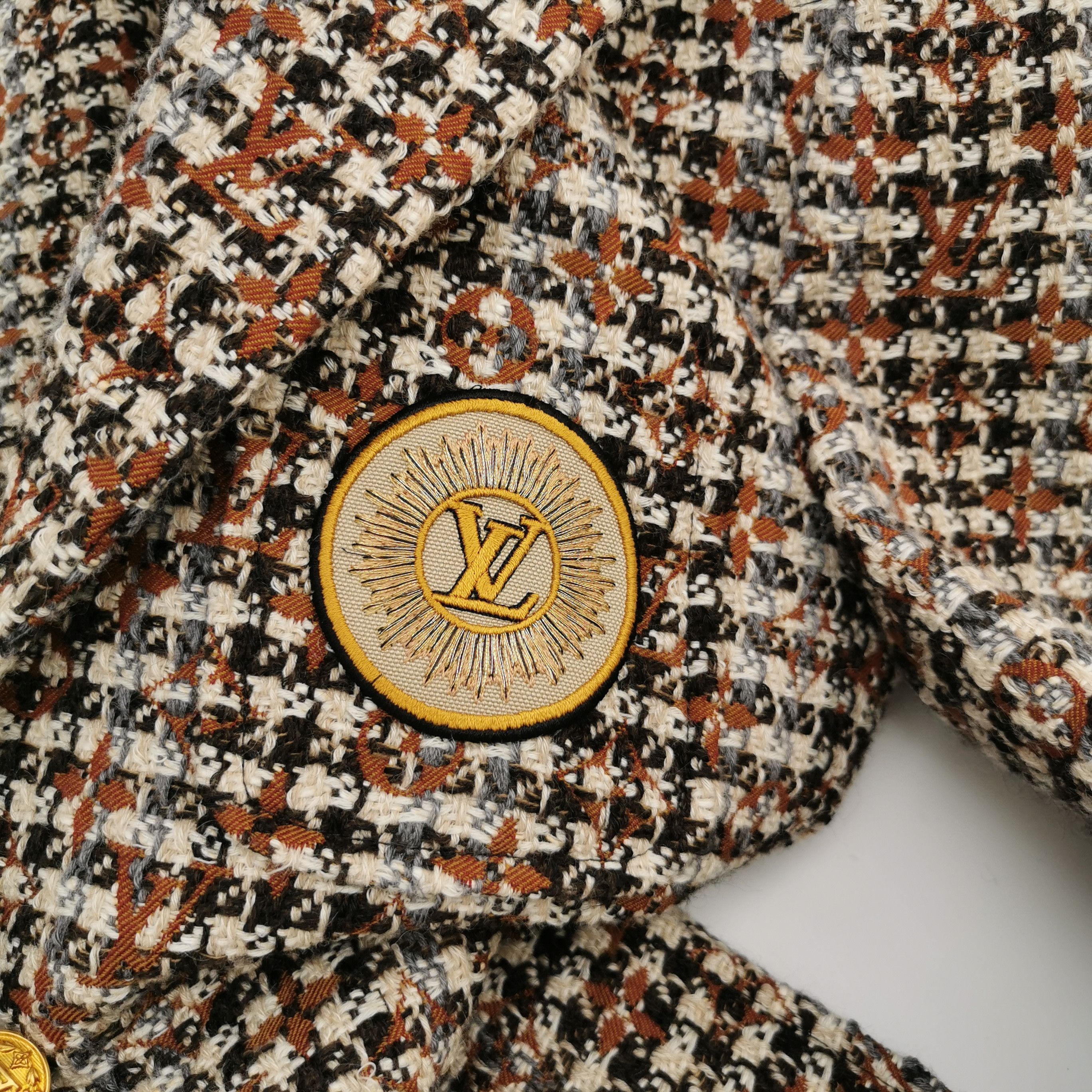 Louis Vuitton Louis Vuitton Checkered Logo Patch Blazer Size 34 Size XS / US 0-2 / IT 36-38 - 3 Thumbnail