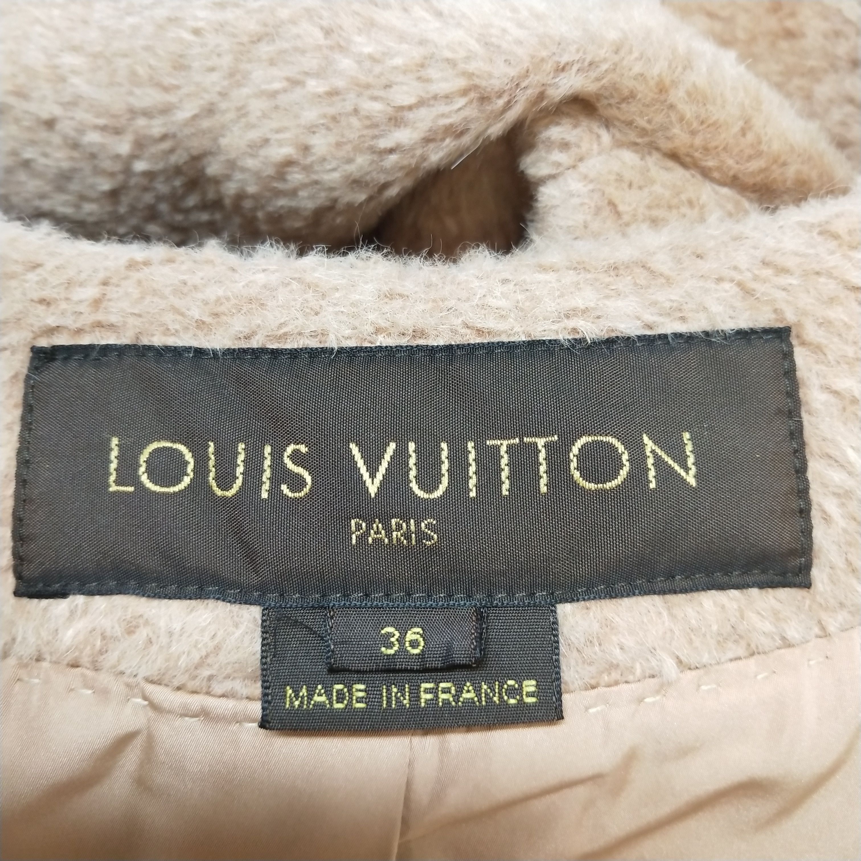Louis Vuitton Louis Vuitton Alpaca Wool Belted Coat Size 36 Size XS / US 0-2 / IT 36-38 - 4 Thumbnail