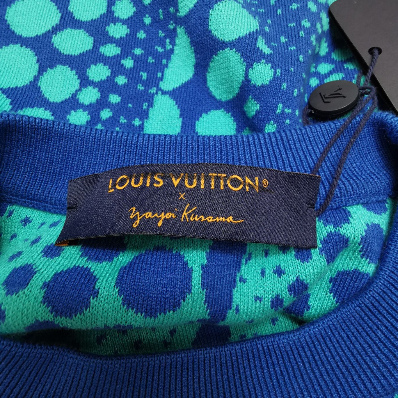 Louis Vuitton Louis Vuitton x Yayoi Kusama Polka Dot Knit Shirt Size M Size US M / EU 48-50 / 2 - 6 Thumbnail
