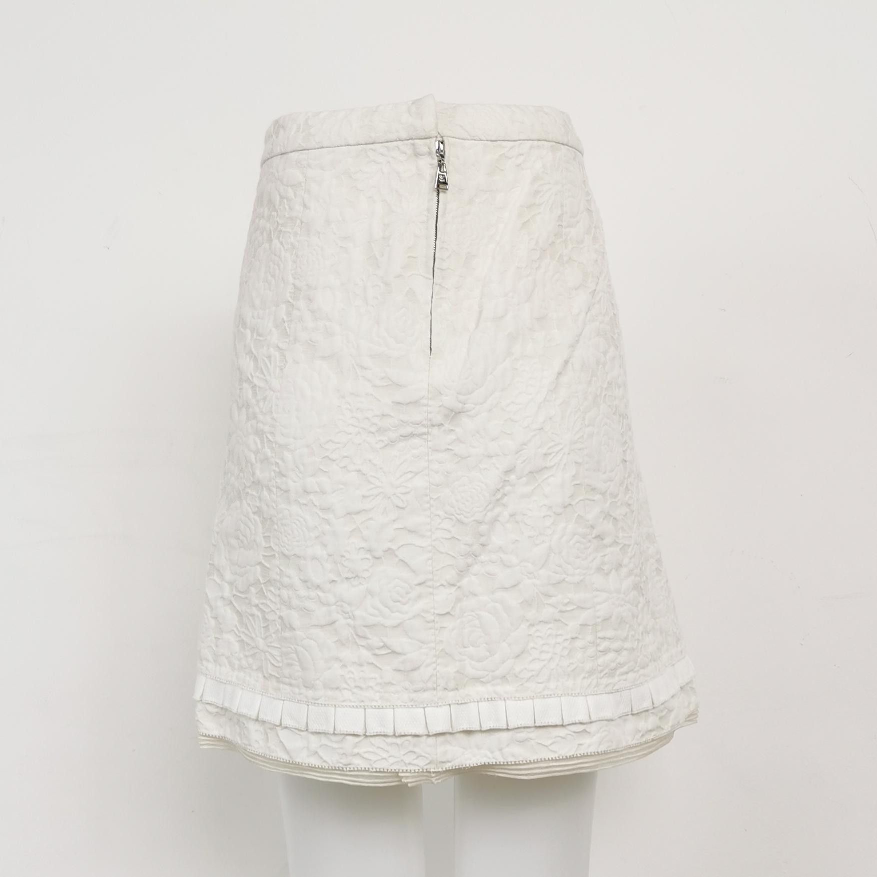 Louis Vuitton Louis Vuitton Floral Jacquard Mini Skirt Size 34 Size 25" / US 0 / IT 36 - 2 Thumbnail