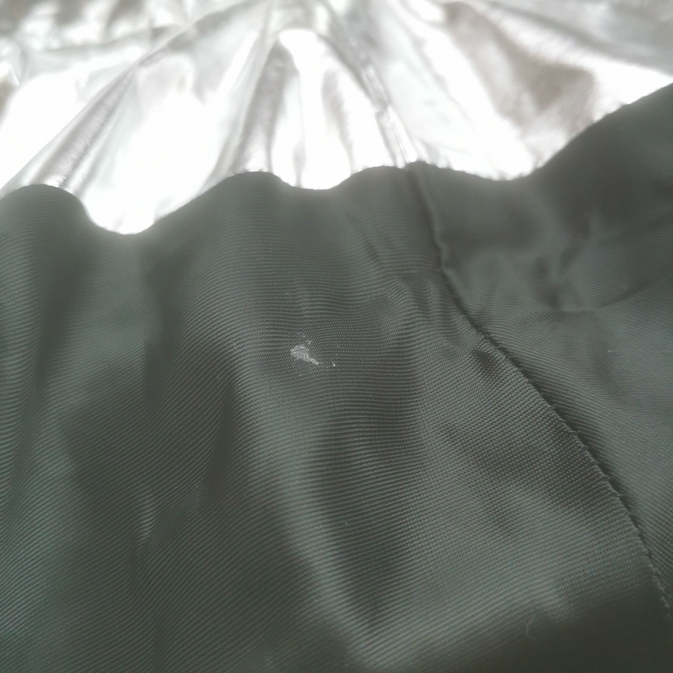Louis Vuitton Louis Vuitton Metallic Silver Hooded Puffer Coat Size 36 Size XS / US 0-2 / IT 36-38 - 8 Thumbnail