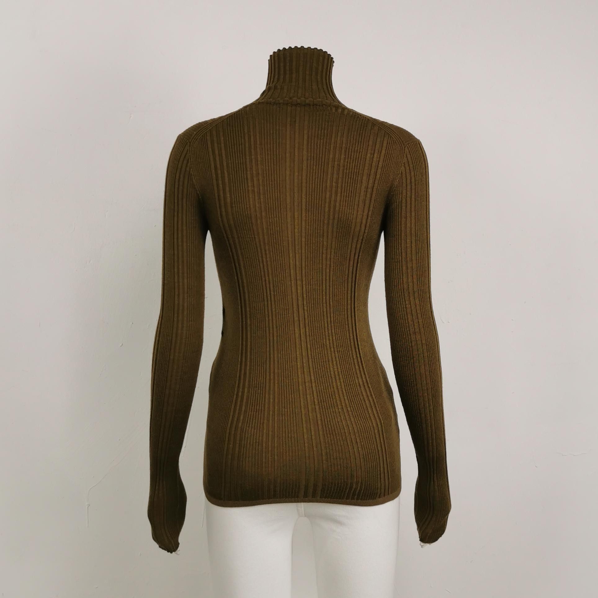 Louis Vuitton Louis Vuitton Ribbed Turtleneck Sweater Size XS Size XS / US 0-2 / IT 36-38 - 2 Thumbnail