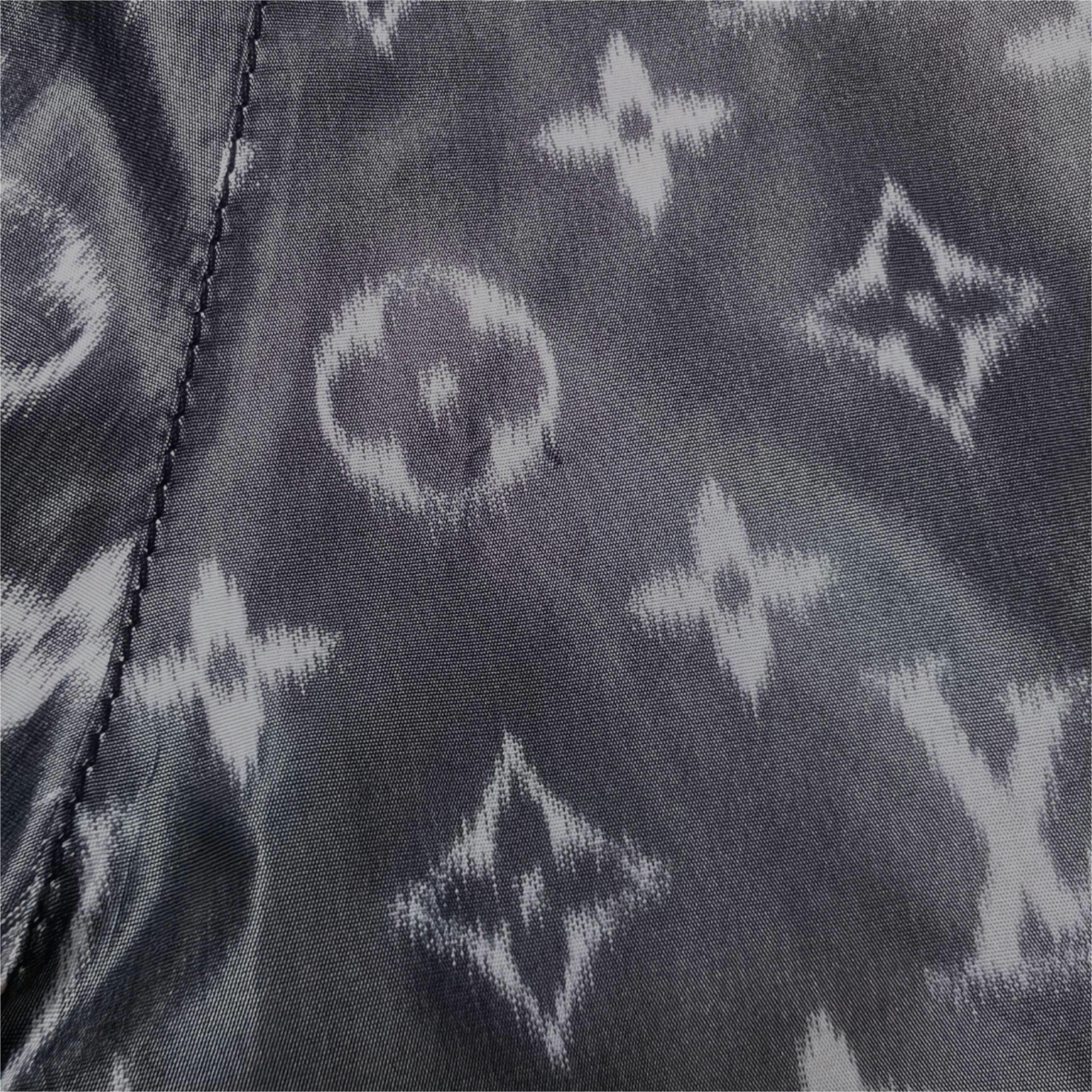 Louis Vuitton Louis Vuitton Monogram Silk Blend Shorts Size 38 Size 27" / US 4 / IT 40 - 7 Thumbnail