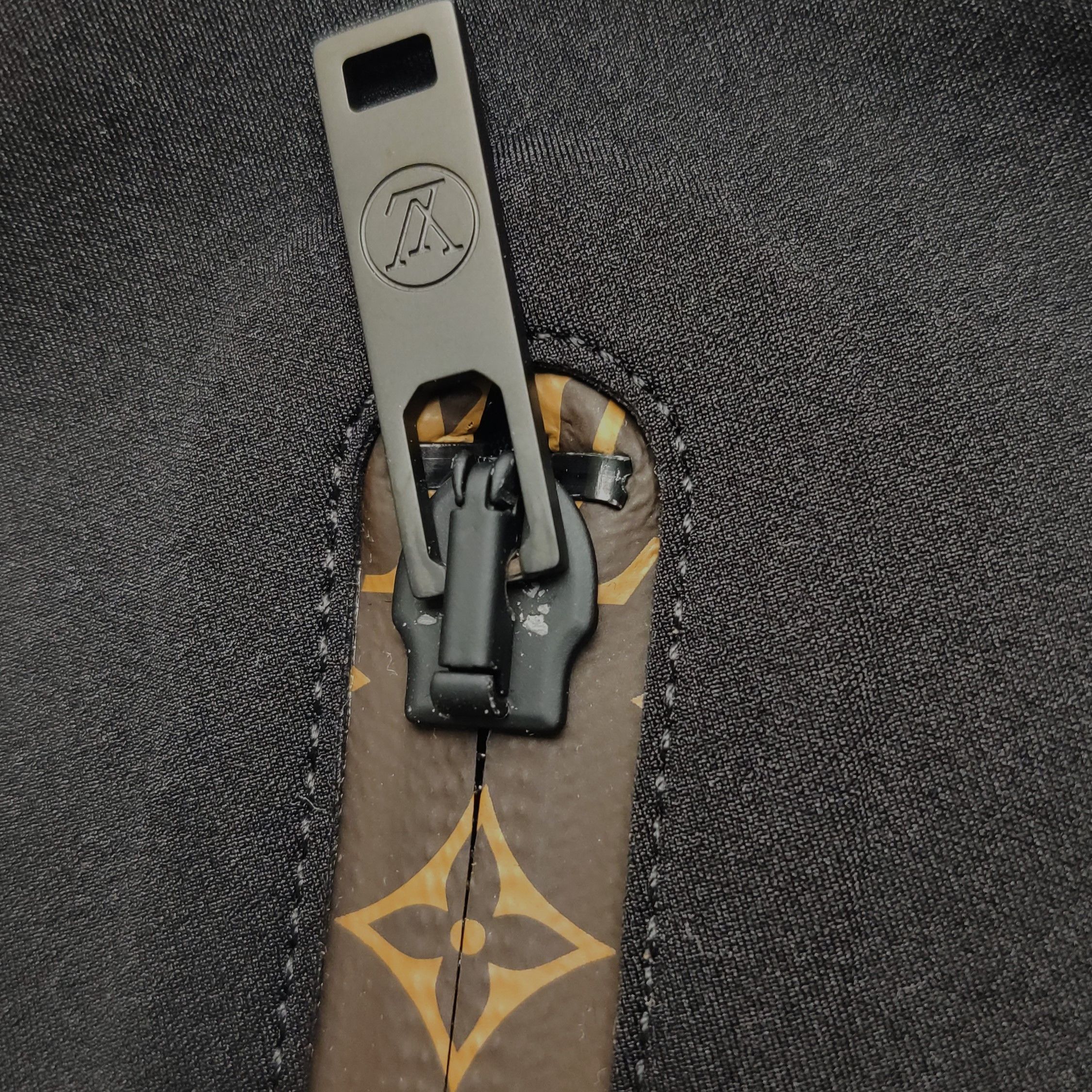 Louis Vuitton Louis Vuitton Monogram Detail Mini Dress Size 40 Size M / US 6-8 / IT 42-44 - 10 Thumbnail